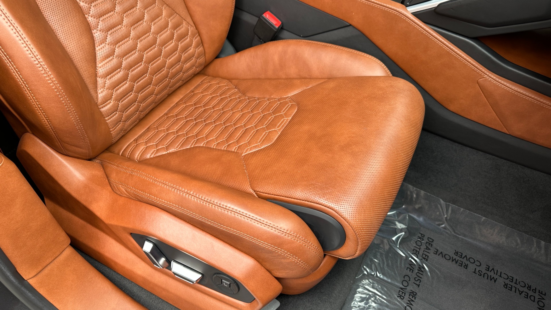 Used 2019 Lamborghini Urus V8 TWIN TURBO / RARE INTERIOR / FULL LEATHER / REAR ENTERTAINMENT for sale $189,995 at Formula Imports in Charlotte NC 28227 35