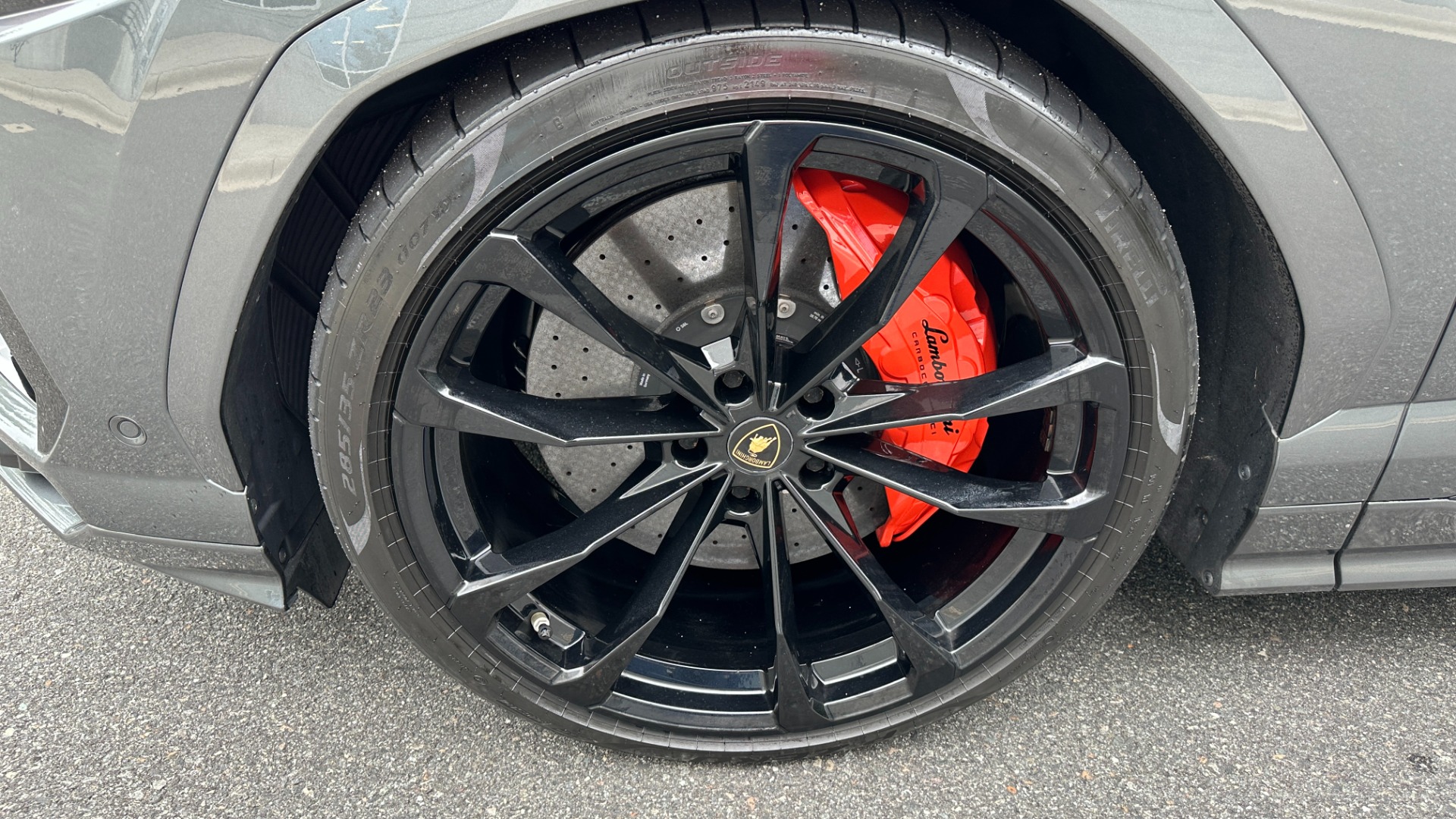 Used 2019 Lamborghini Urus V8 TWIN TURBO / RARE INTERIOR / FULL LEATHER / REAR ENTERTAINMENT for sale $189,995 at Formula Imports in Charlotte NC 28227 49