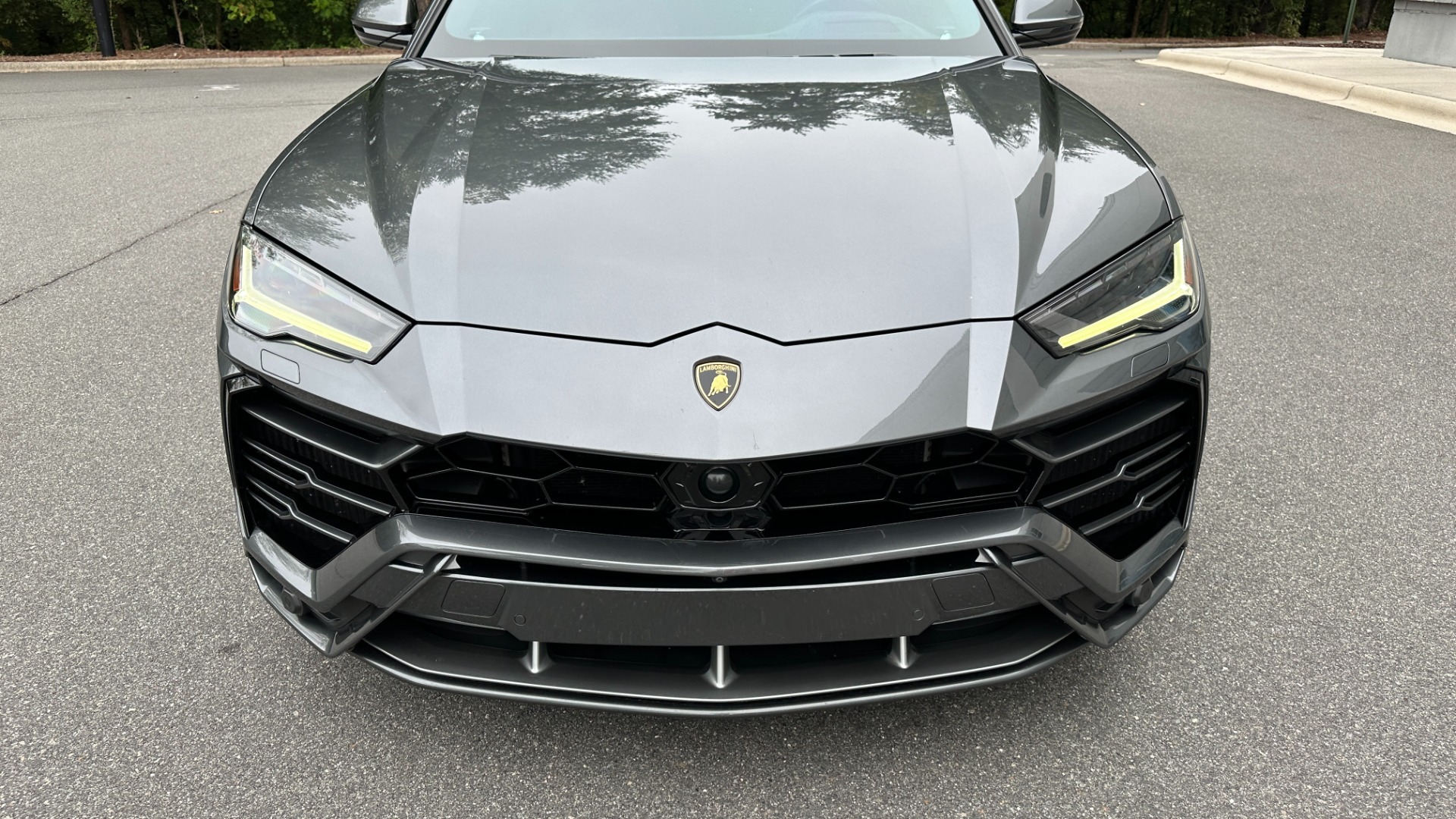 Used 2019 Lamborghini Urus V8 TWIN TURBO / RARE INTERIOR / FULL LEATHER / REAR ENTERTAINMENT for sale $189,995 at Formula Imports in Charlotte NC 28227 8