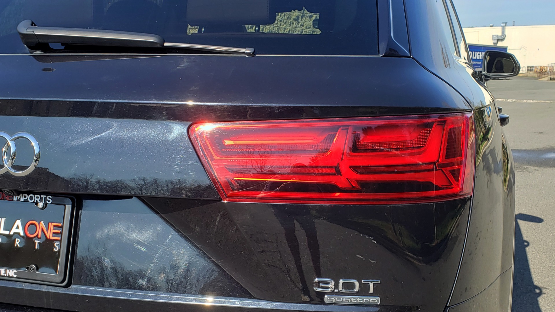 Used 2017 Audi Q7 PREMIUM PLUS 3.0T / NAV / DRVR ASST / NAV / SUNROOF / BOSE / CLD WTHR for sale Sold at Formula Imports in Charlotte NC 28227 37