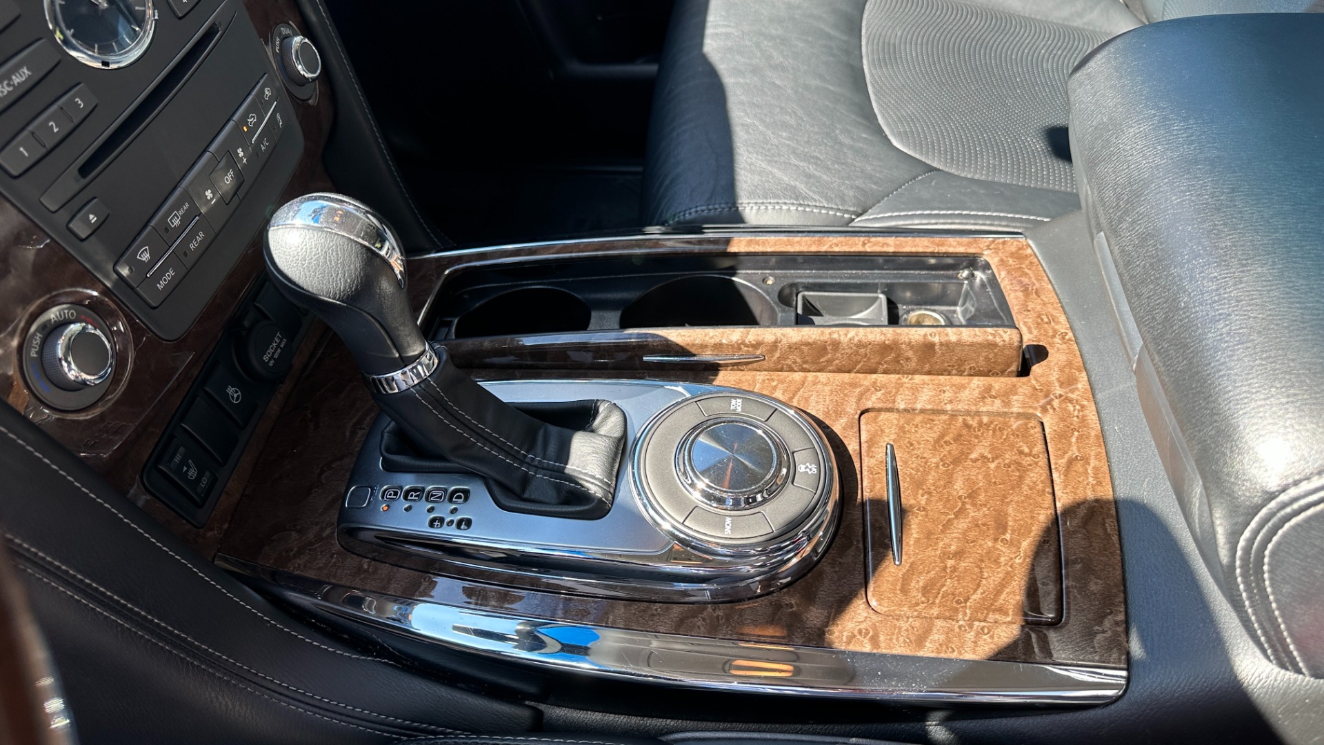 Used 2017 INFINITI QX80 SIGNATURE EDITION / 3 ROW SEATING / NAV / LEATHER for sale $25,995 at Formula Imports in Charlotte NC 28227 20