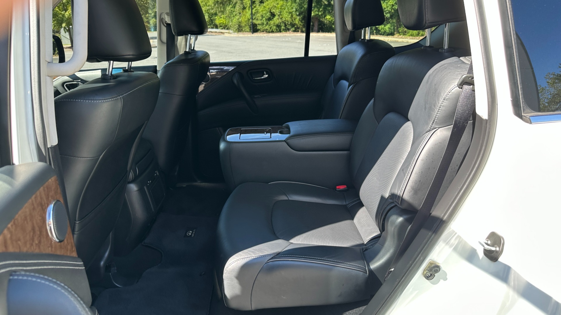 Used 2017 INFINITI QX80 SIGNATURE EDITION / 3 ROW SEATING / NAV / LEATHER for sale $25,995 at Formula Imports in Charlotte NC 28227 24