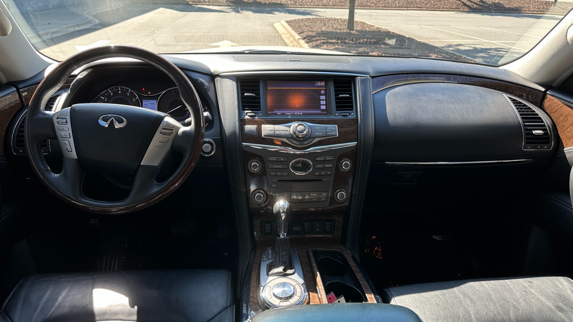 Used 2017 INFINITI QX80 SIGNATURE EDITION / 3 ROW SEATING / NAV / LEATHER for sale Sold at Formula Imports in Charlotte NC 28227 30