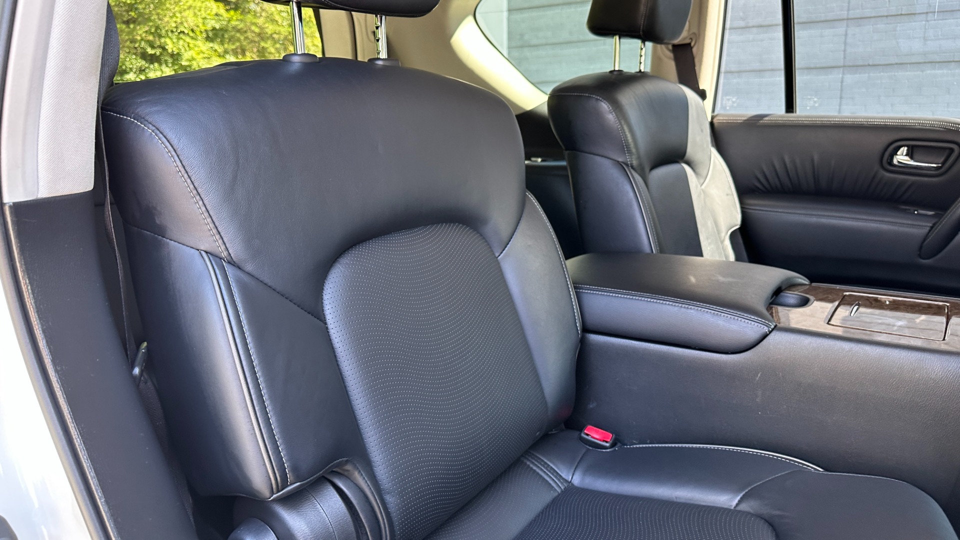 Used 2017 INFINITI QX80 SIGNATURE EDITION / 3 ROW SEATING / NAV / LEATHER for sale $25,995 at Formula Imports in Charlotte NC 28227 33
