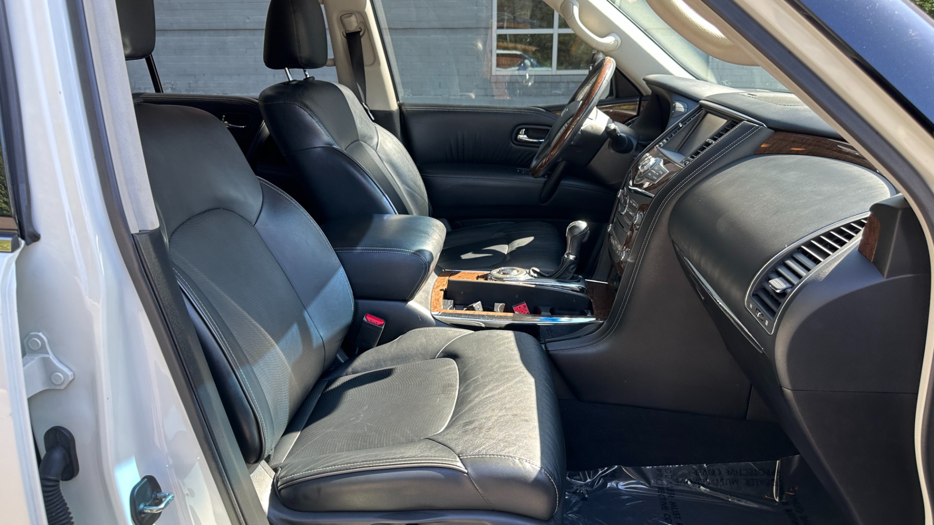 Used 2017 INFINITI QX80 SIGNATURE EDITION / 3 ROW SEATING / NAV / LEATHER for sale $25,995 at Formula Imports in Charlotte NC 28227 37