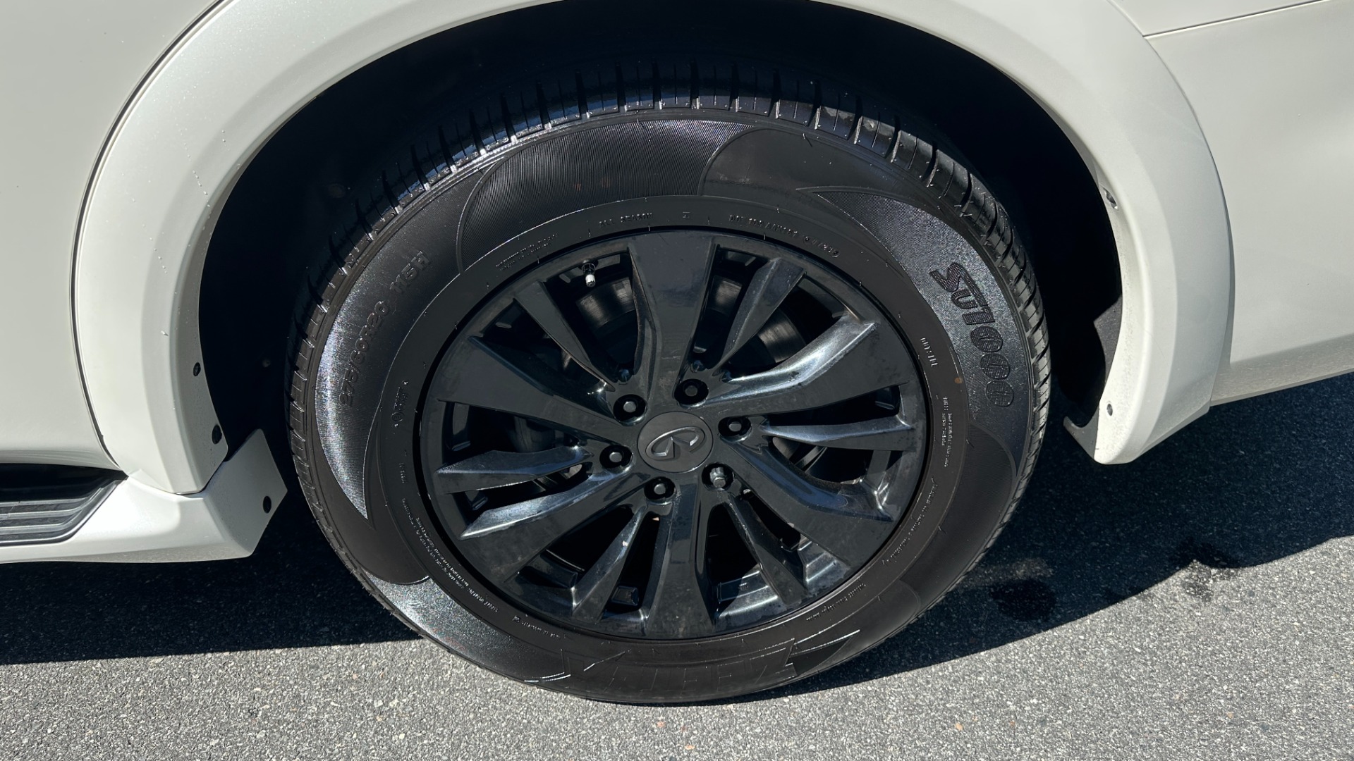 Used 2017 INFINITI QX80 SIGNATURE EDITION / 3 ROW SEATING / NAV / LEATHER for sale $25,995 at Formula Imports in Charlotte NC 28227 50