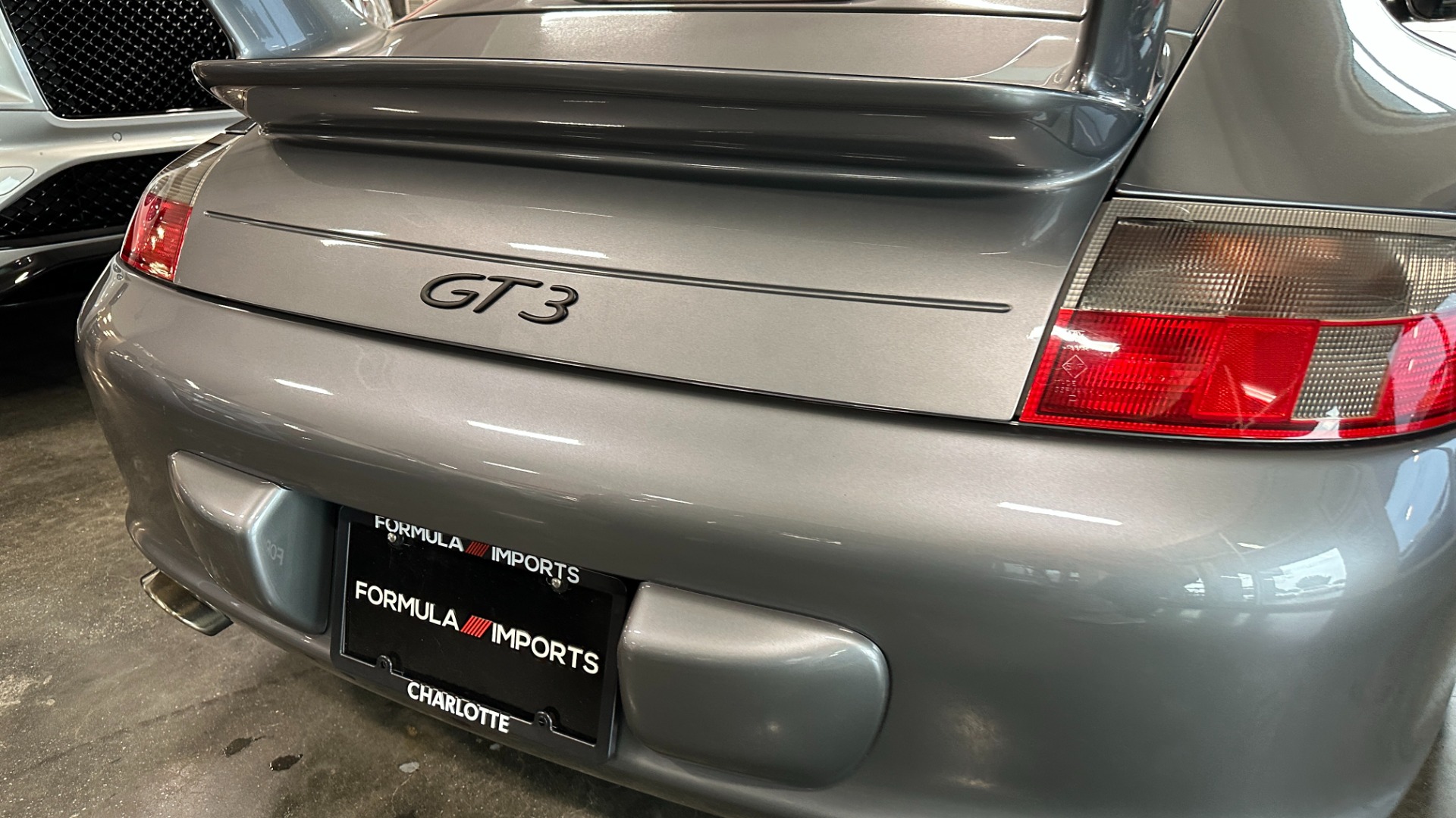 Used 2004 Porsche 911 GT3 / SPORTS SEATS / SERVICE BINDER / CLEAN DME for sale $121,900 at Formula Imports in Charlotte NC 28227 21