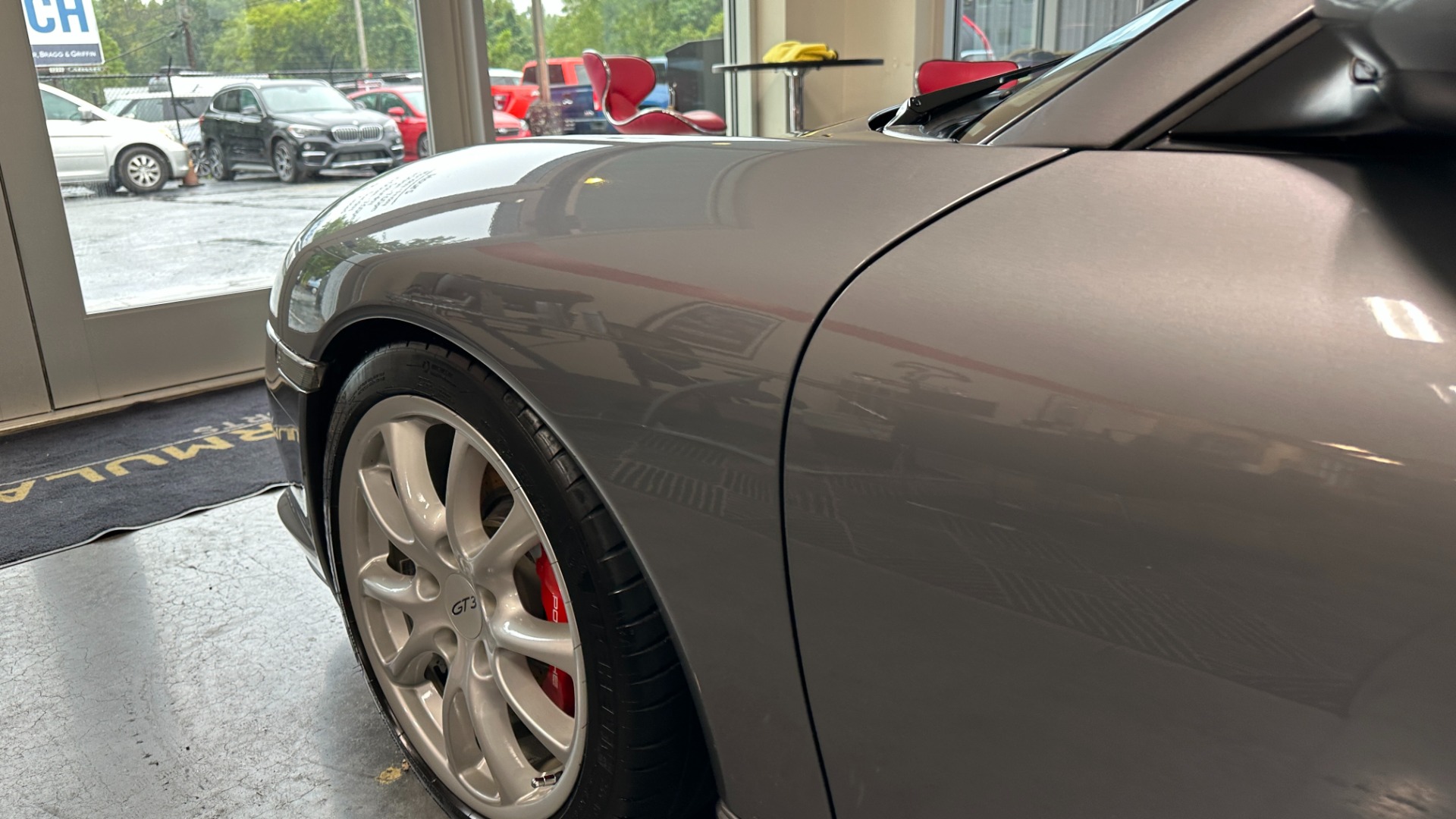 Used 2004 Porsche 911 GT3 / SPORTS SEATS / SERVICE BINDER / CLEAN DME for sale $121,900 at Formula Imports in Charlotte NC 28227 32