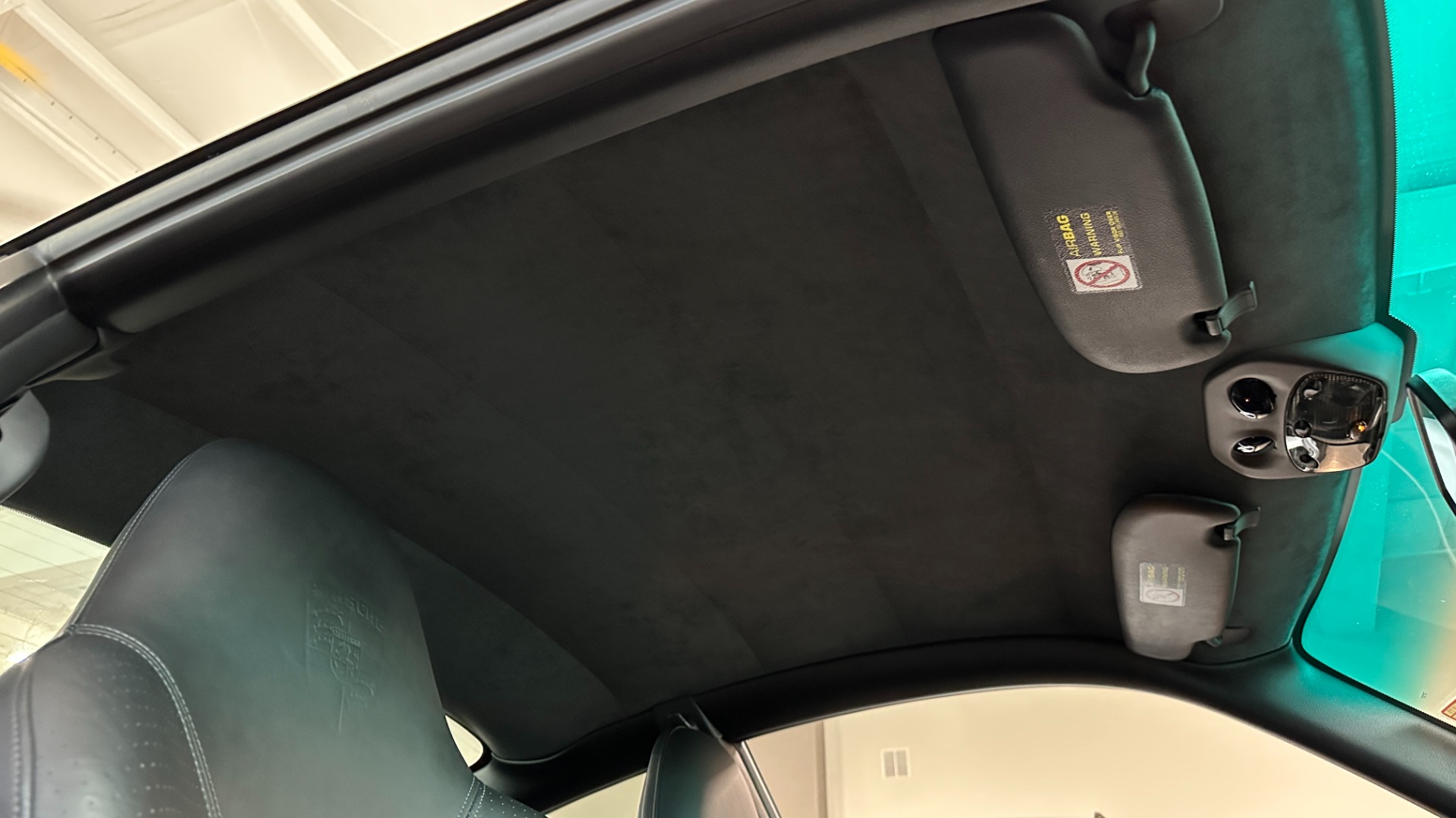 Used 2004 Porsche 911 GT3 / SPORTS SEATS / SERVICE BINDER / CLEAN DME for sale $121,900 at Formula Imports in Charlotte NC 28227 47