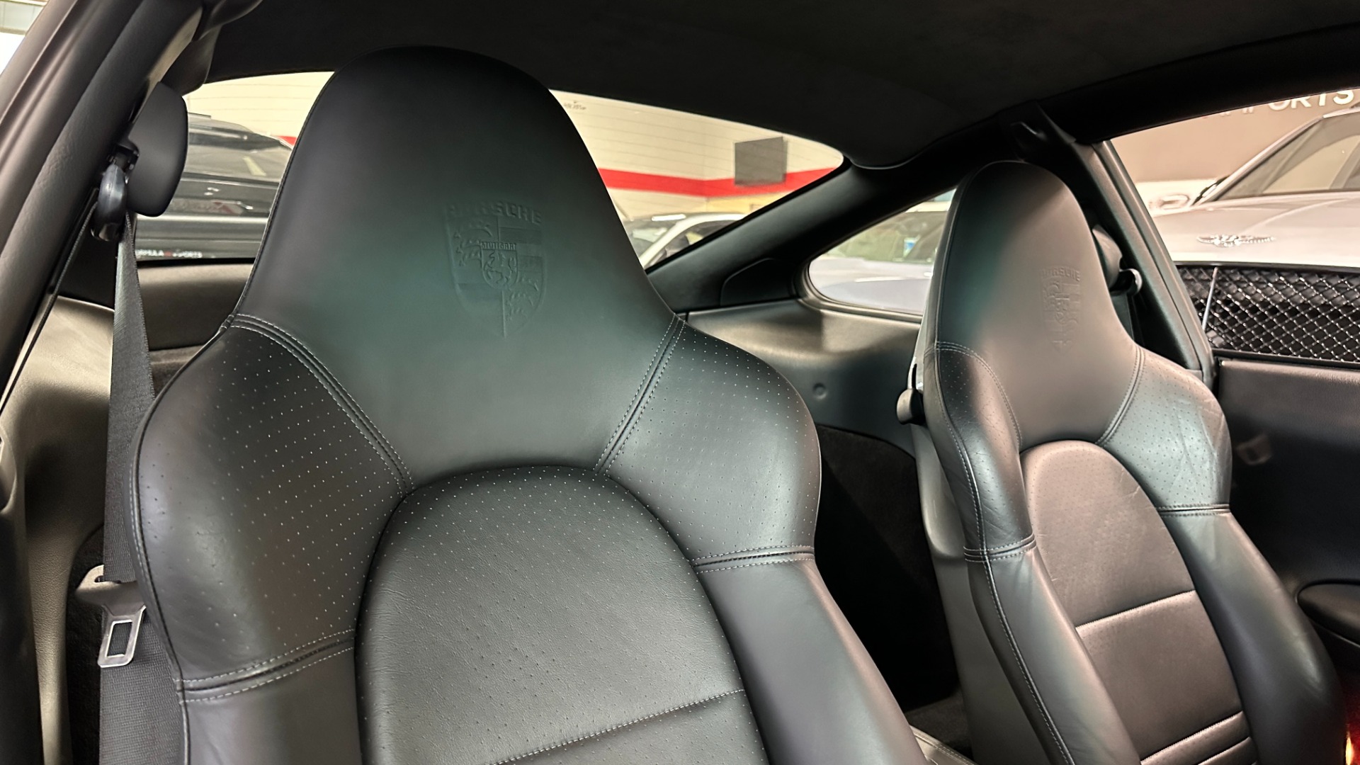 Used 2004 Porsche 911 GT3 / SPORTS SEATS / SERVICE BINDER / CLEAN DME for sale $121,900 at Formula Imports in Charlotte NC 28227 54