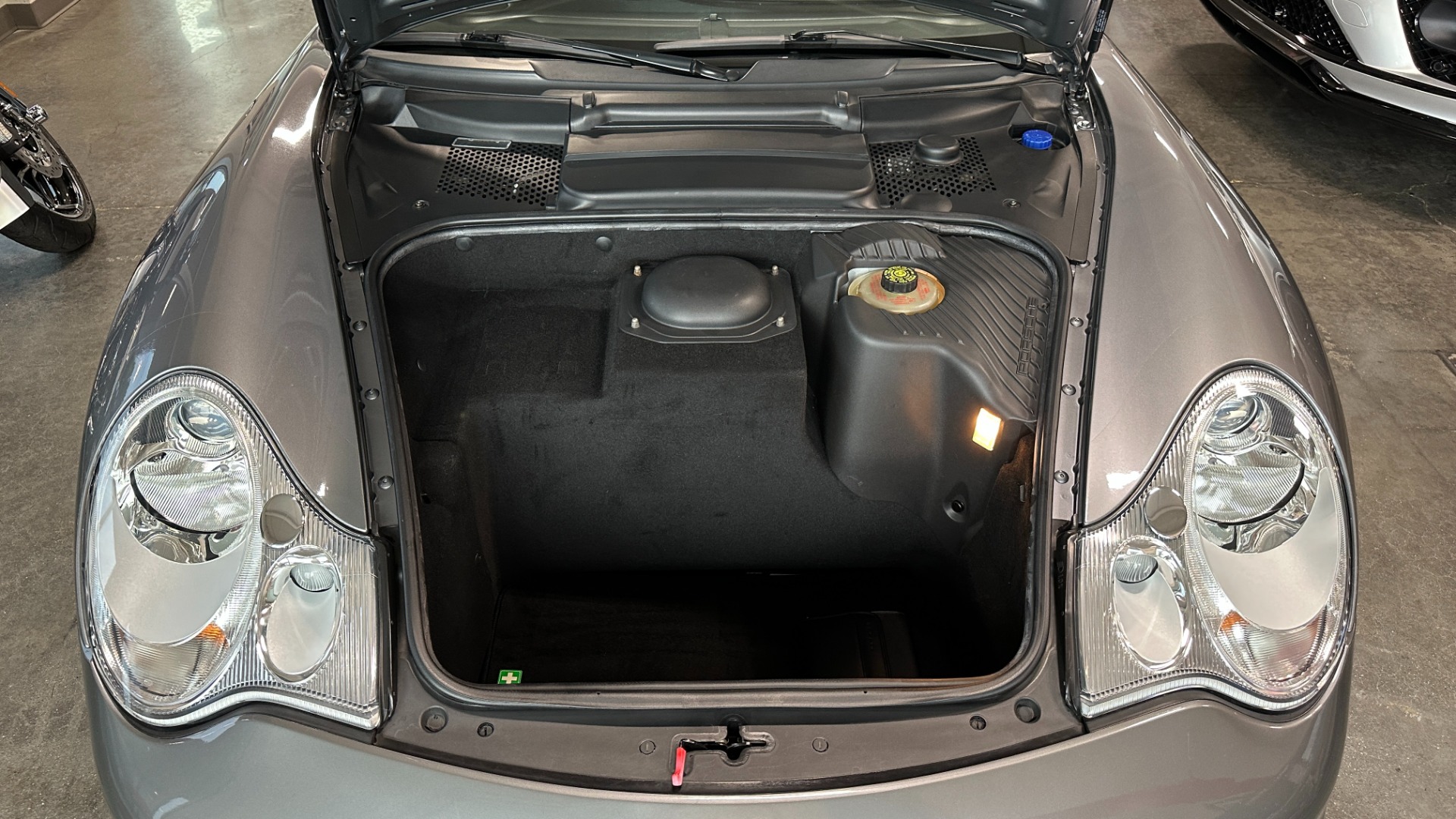Used 2004 Porsche 911 GT3 / SPORTS SEATS / SERVICE BINDER / CLEAN DME for sale $121,900 at Formula Imports in Charlotte NC 28227 86