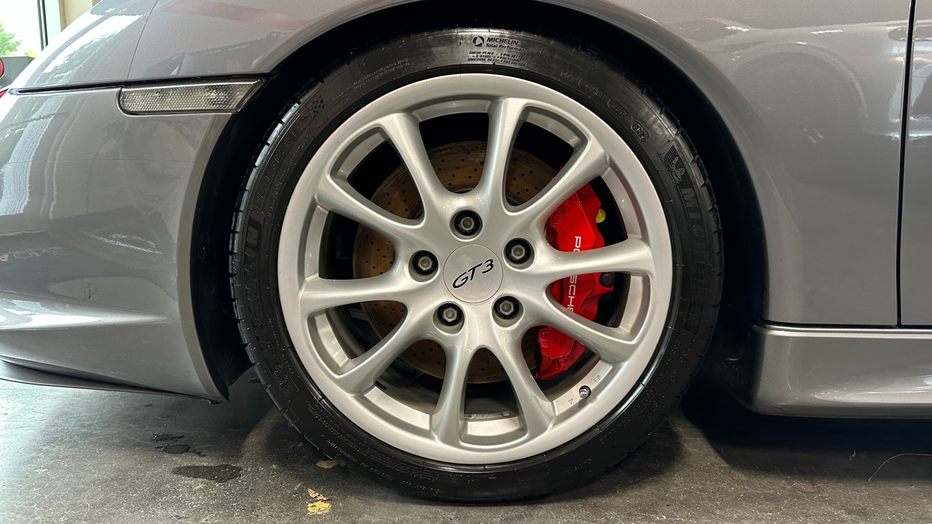 Used 2004 Porsche 911 GT3 / SPORTS SEATS / SERVICE BINDER / CLEAN DME for sale Sold at Formula Imports in Charlotte NC 28227 94