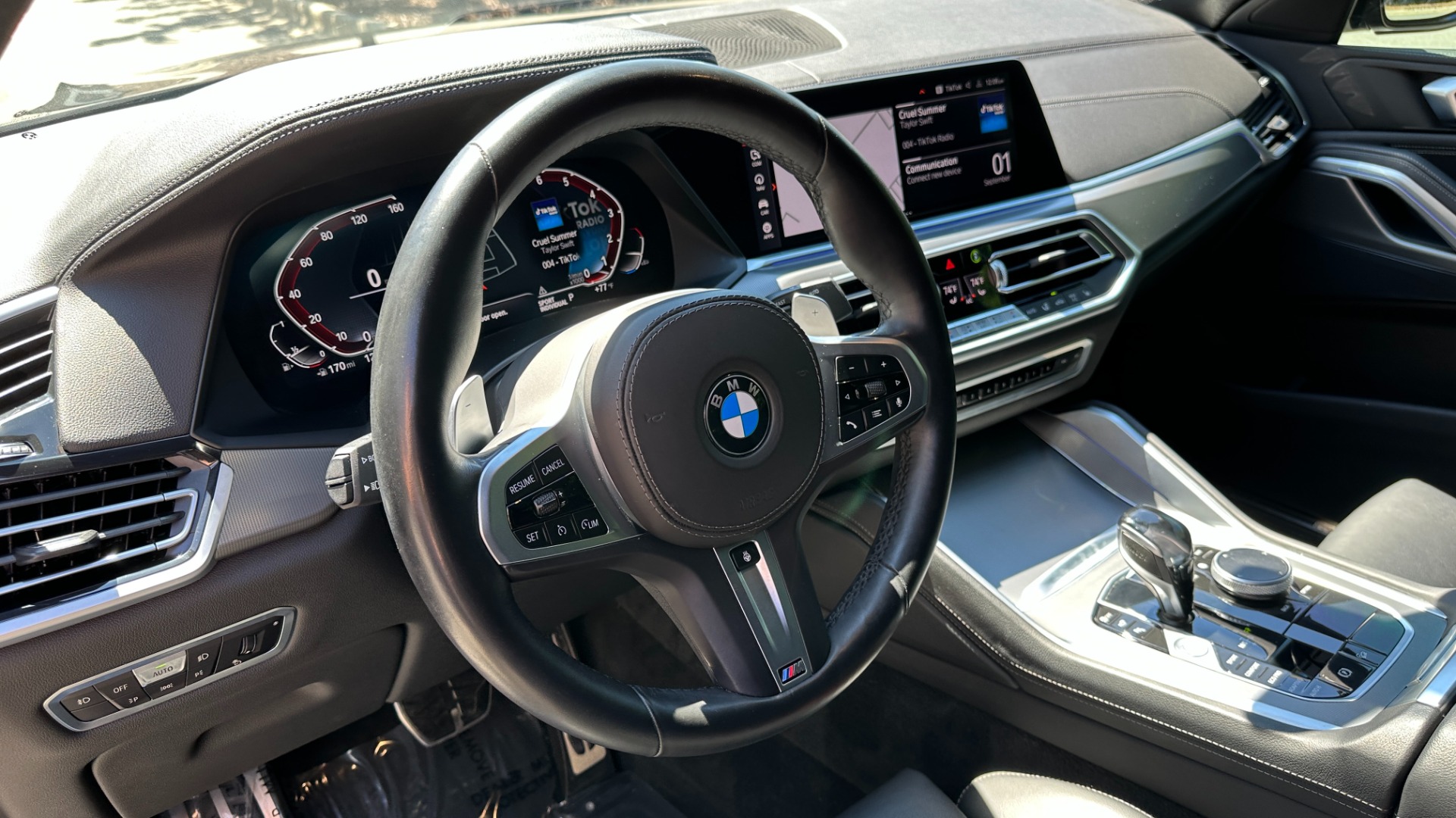 Used 2021 BMW X6 xDrive40i / M SPORT / PARKING ASSISTANCE / CONVENIENCE PKG for sale Sold at Formula Imports in Charlotte NC 28227 18