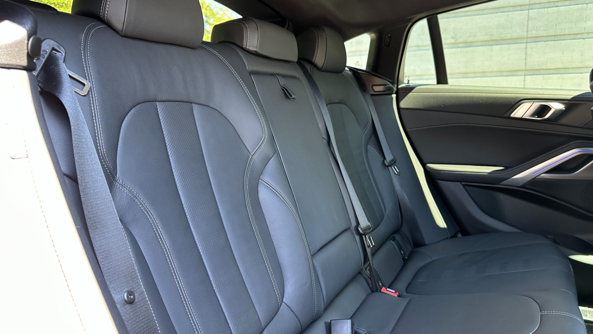 Used 2021 BMW X6 xDrive40i / M SPORT / PARKING ASSISTANCE / CONVENIENCE PKG for sale Sold at Formula Imports in Charlotte NC 28227 34
