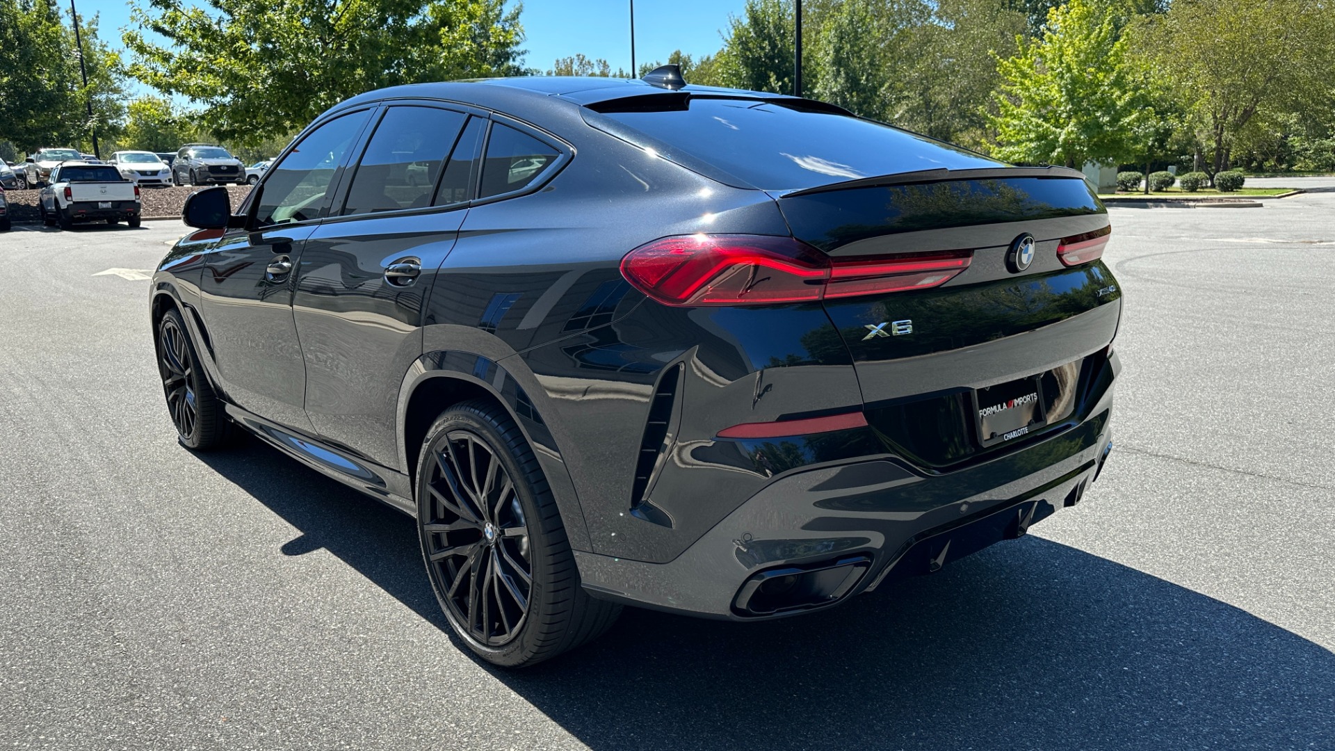 Used 2021 BMW X6 xDrive40i / M SPORT / PARKING ASSISTANCE / CONVENIENCE PKG for sale Sold at Formula Imports in Charlotte NC 28227 4