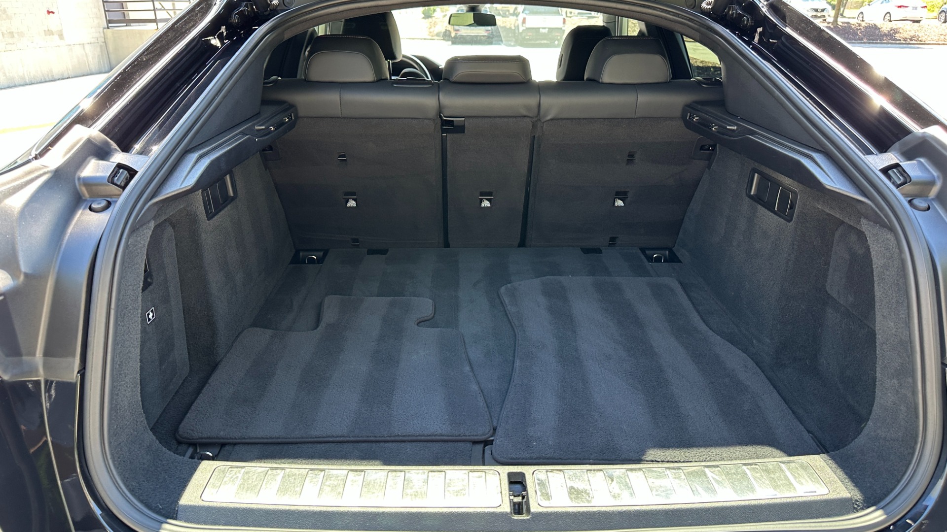 Used 2021 BMW X6 xDrive40i / M SPORT / PARKING ASSISTANCE / CONVENIENCE PKG for sale Sold at Formula Imports in Charlotte NC 28227 42