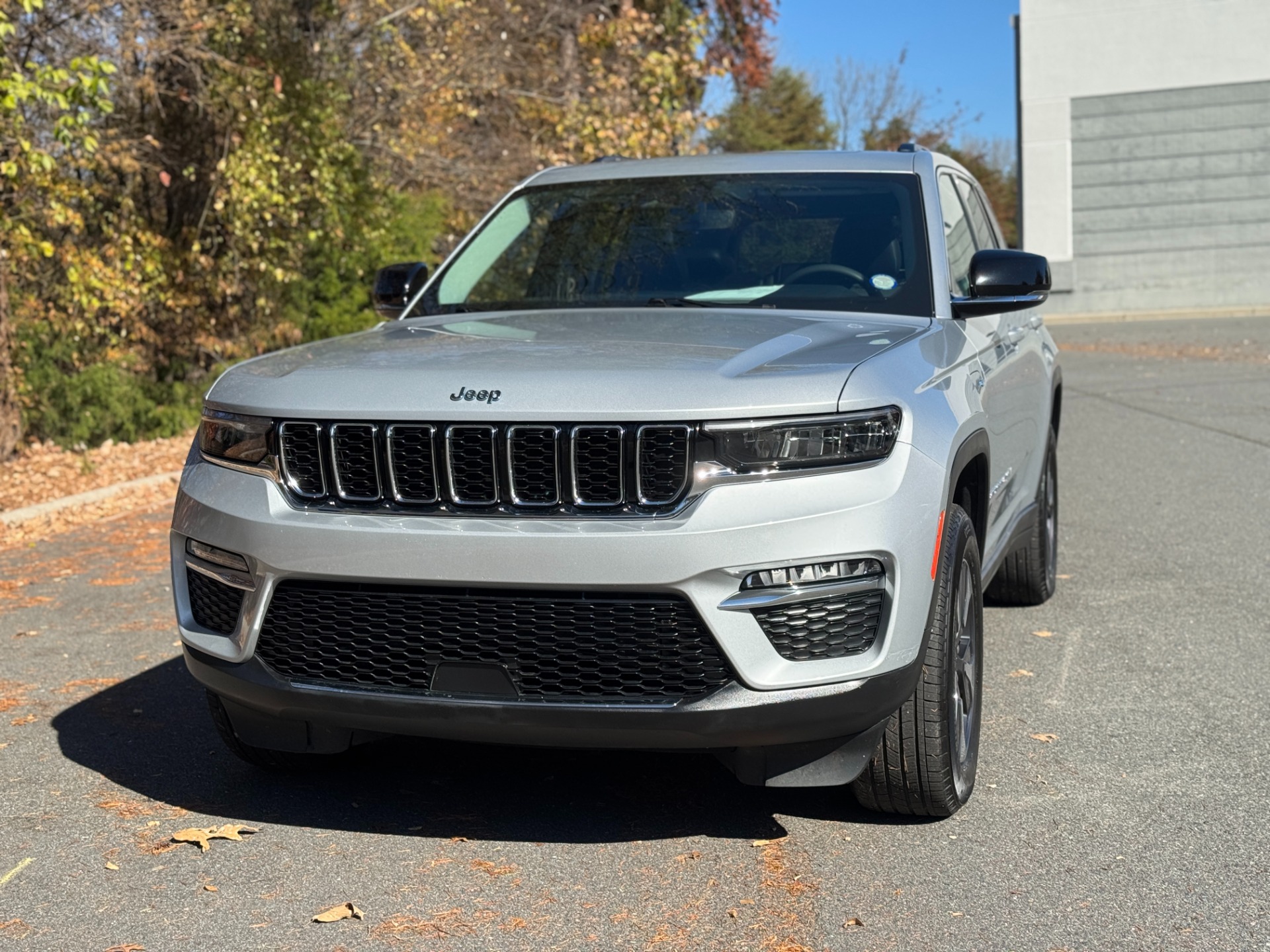 2022 Jeep Cherokee Limited 4xe photo 3