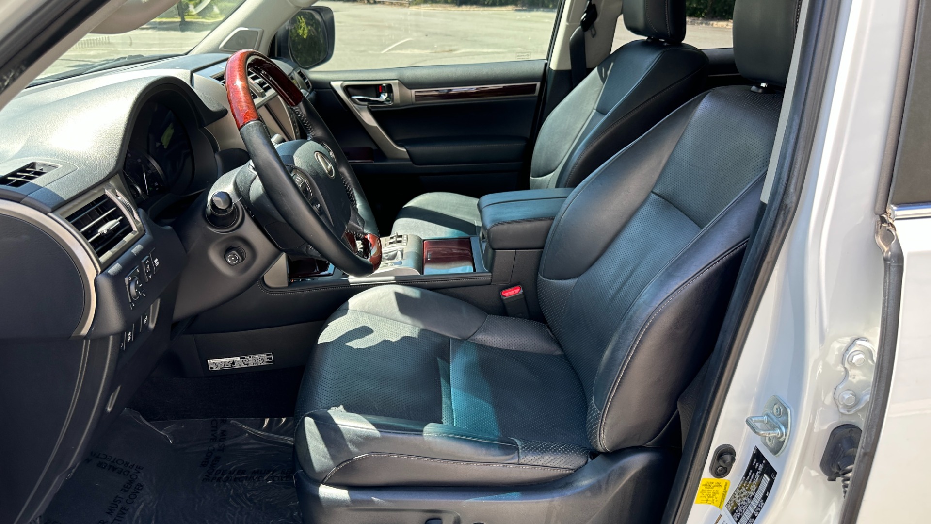 Used 2015 Lexus GX 460 LUXURY / MARK LEVINSON / ADJUSTABLE SUSPENSION / TOW HITCH / 3RD ROW for sale Sold at Formula Imports in Charlotte NC 28227 12