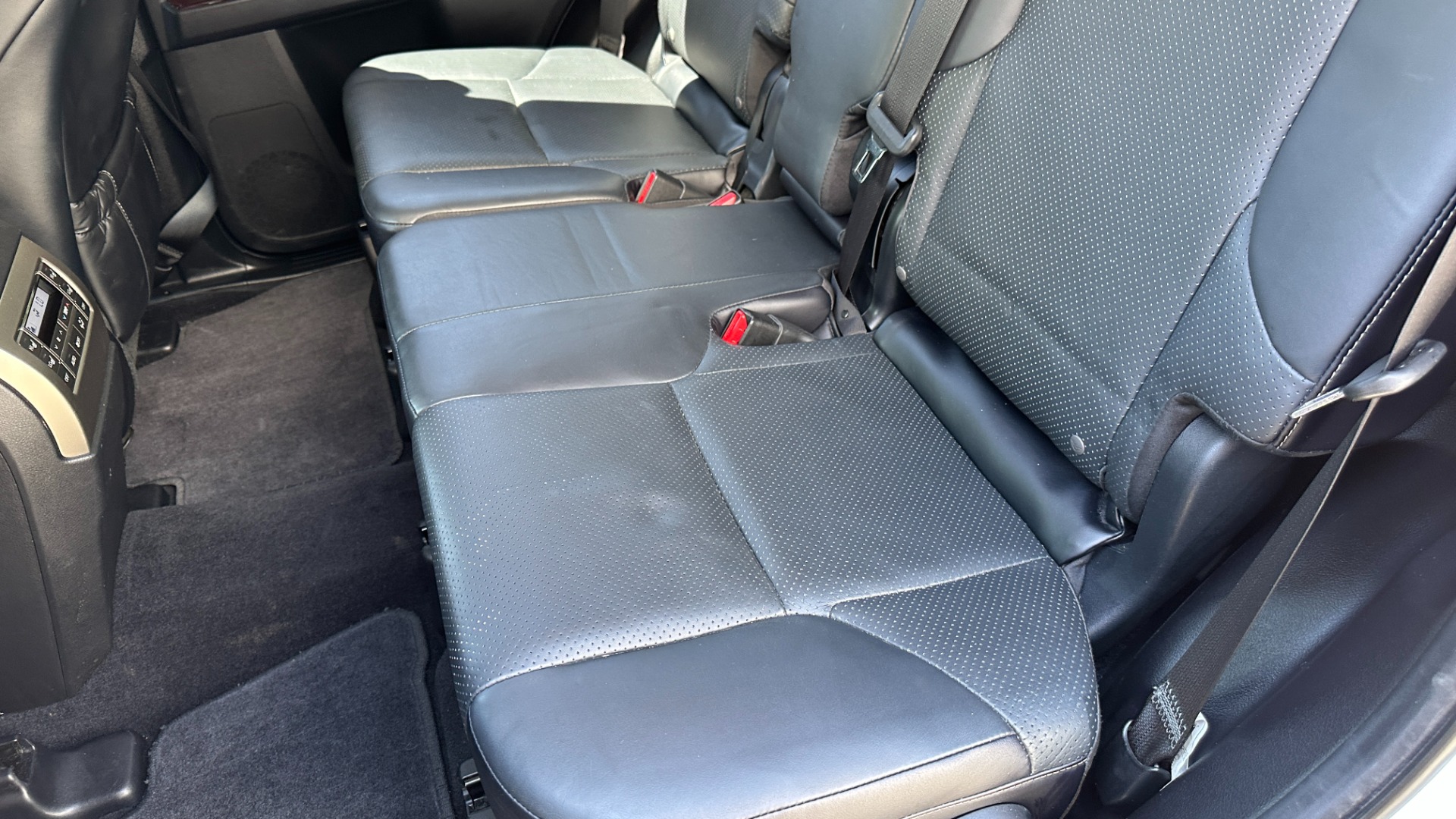 Used 2015 Lexus GX 460 LUXURY / MARK LEVINSON / ADJUSTABLE SUSPENSION / TOW HITCH / 3RD ROW for sale Sold at Formula Imports in Charlotte NC 28227 21