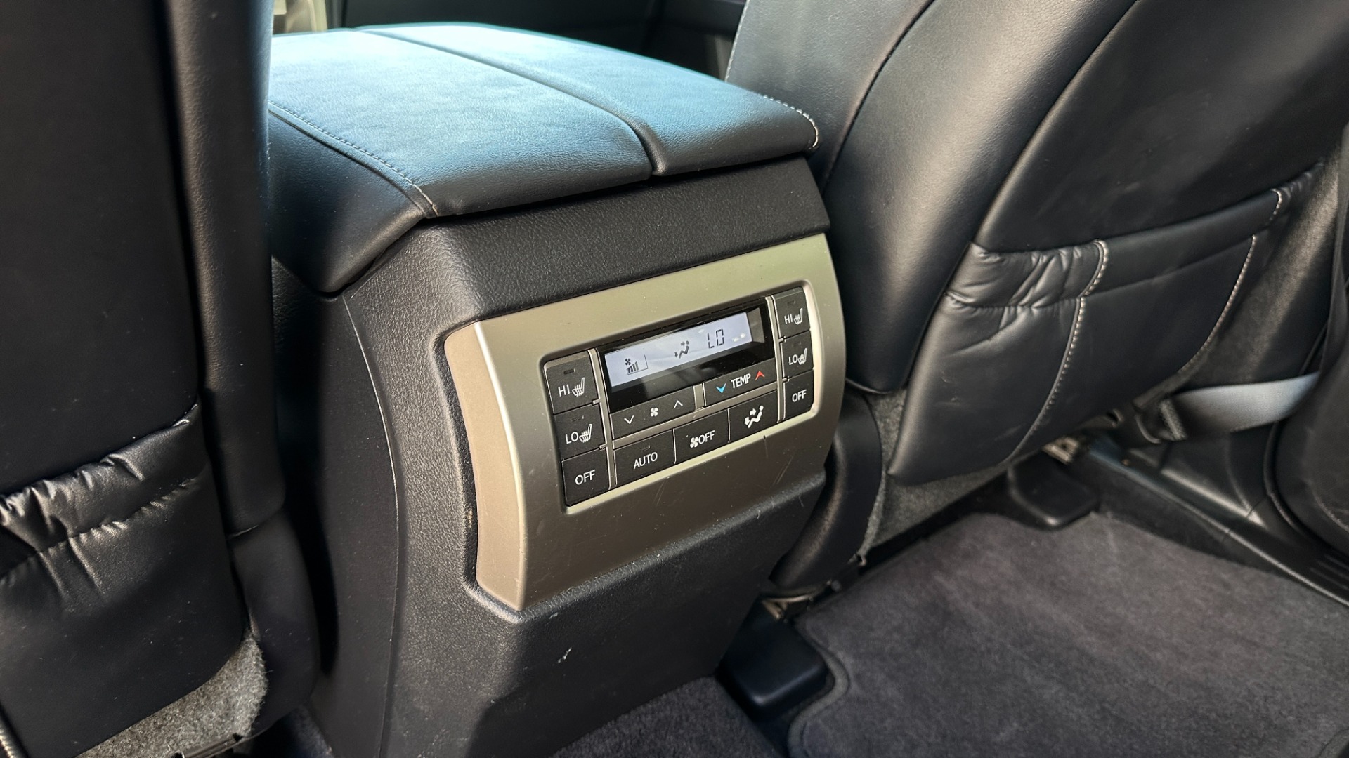 Used 2015 Lexus GX 460 LUXURY / MARK LEVINSON / ADJUSTABLE SUSPENSION / TOW HITCH / 3RD ROW for sale Sold at Formula Imports in Charlotte NC 28227 22