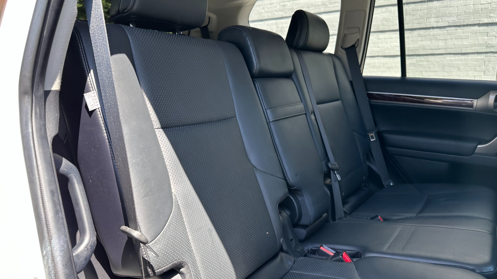 Used 2015 Lexus GX 460 LUXURY / MARK LEVINSON / ADJUSTABLE SUSPENSION / TOW HITCH / 3RD ROW for sale Sold at Formula Imports in Charlotte NC 28227 25