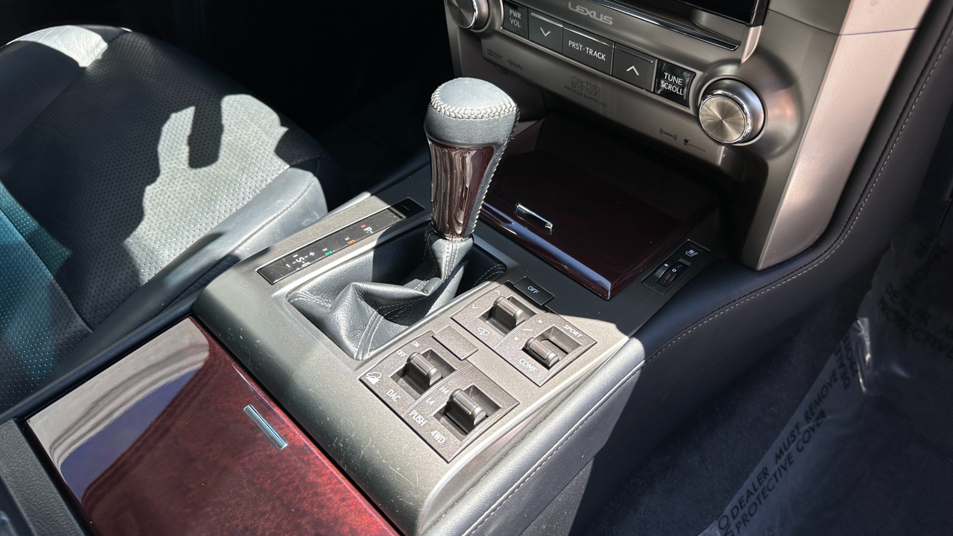 Used 2015 Lexus GX 460 LUXURY / MARK LEVINSON / ADJUSTABLE SUSPENSION / TOW HITCH / 3RD ROW for sale Sold at Formula Imports in Charlotte NC 28227 34