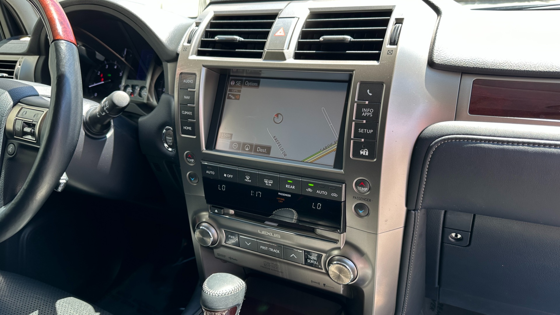 Used 2015 Lexus GX 460 LUXURY / MARK LEVINSON / ADJUSTABLE SUSPENSION / TOW HITCH / 3RD ROW for sale Sold at Formula Imports in Charlotte NC 28227 35