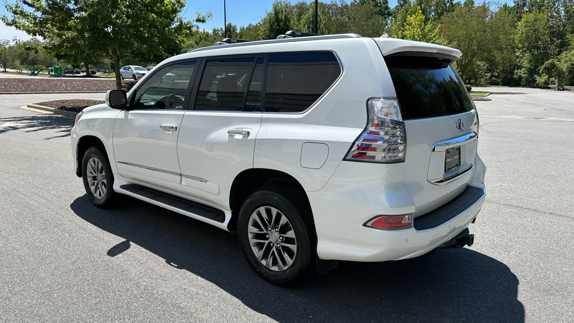 Used 2015 Lexus GX 460 LUXURY / MARK LEVINSON / ADJUSTABLE SUSPENSION / TOW HITCH / 3RD ROW for sale Sold at Formula Imports in Charlotte NC 28227 4