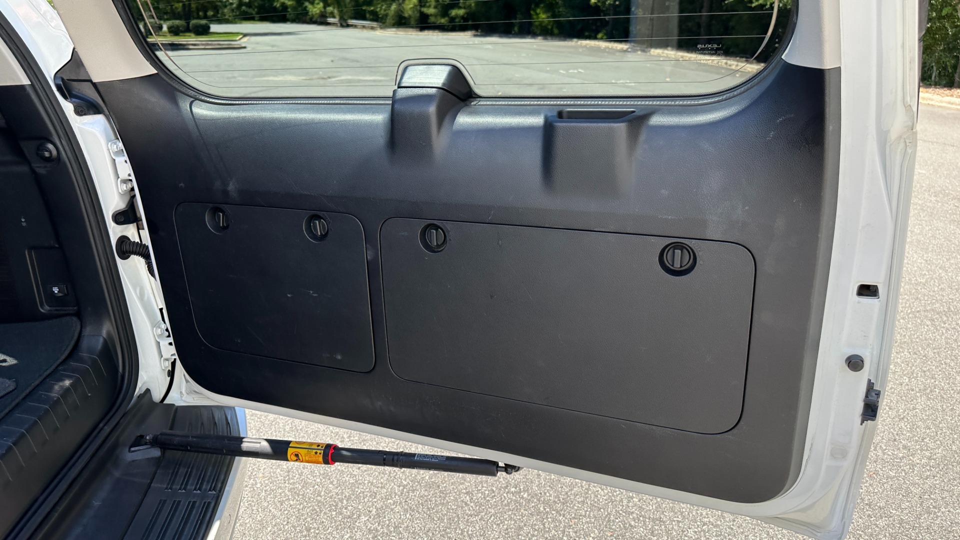 Used 2015 Lexus GX 460 LUXURY / MARK LEVINSON / ADJUSTABLE SUSPENSION / TOW HITCH / 3RD ROW for sale Sold at Formula Imports in Charlotte NC 28227 40