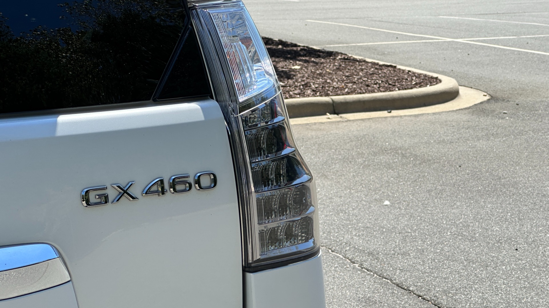 Used 2015 Lexus GX 460 LUXURY / MARK LEVINSON / ADJUSTABLE SUSPENSION / TOW HITCH / 3RD ROW for sale Sold at Formula Imports in Charlotte NC 28227 43