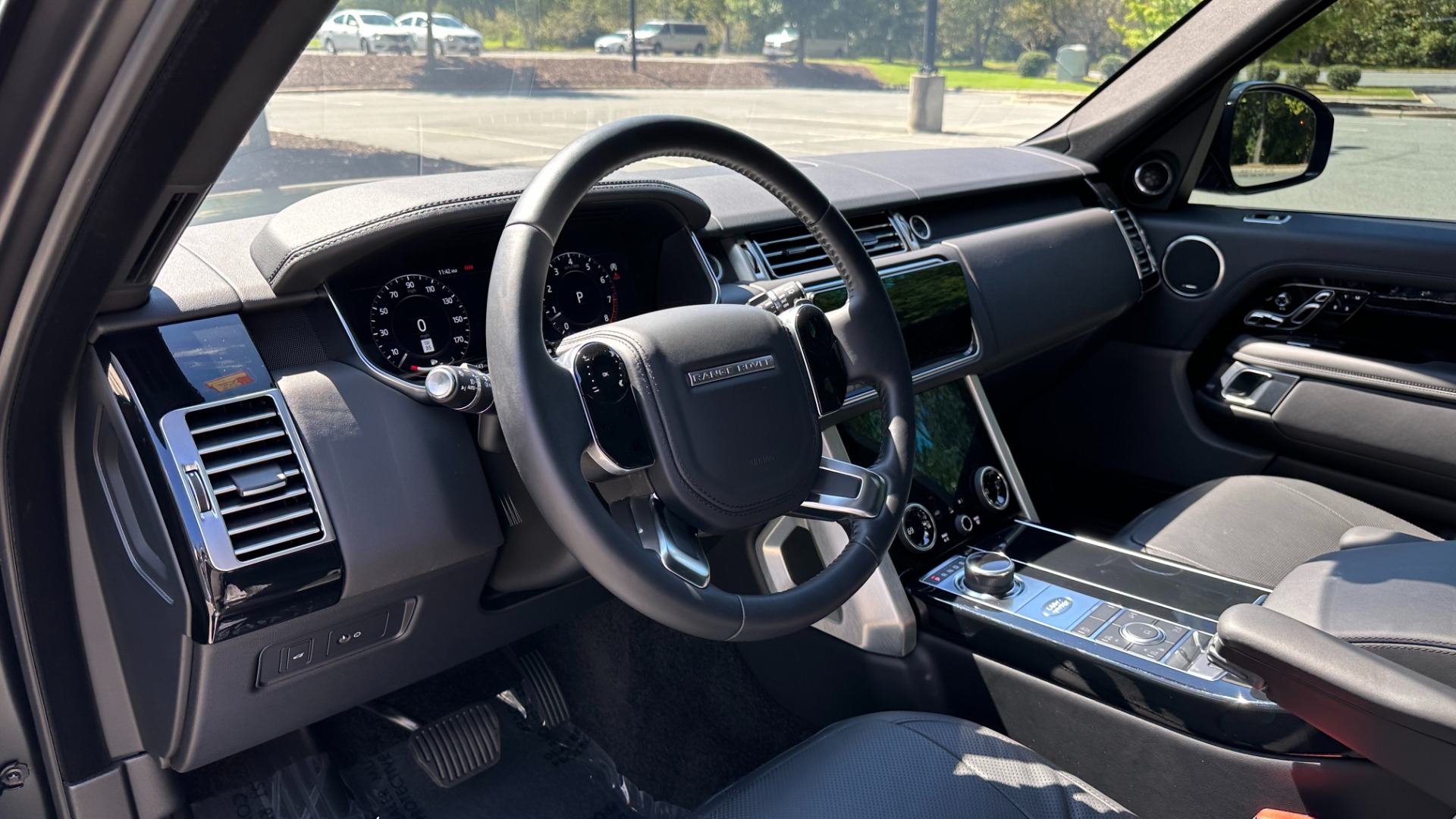 Used 2020 Land Rover Range Rover P525 HSE / SVO SATIN BLACK PAINT / GLOSS BLACK TRIM / DRIVER ASSIST for sale Sold at Formula Imports in Charlotte NC 28227 10