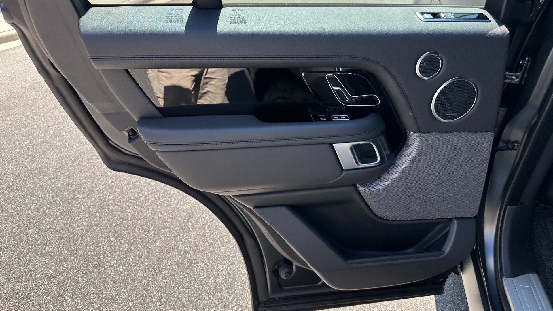 Used 2020 Land Rover Range Rover P525 HSE / SVO SATIN BLACK PAINT / GLOSS BLACK TRIM / DRIVER ASSIST for sale Sold at Formula Imports in Charlotte NC 28227 18