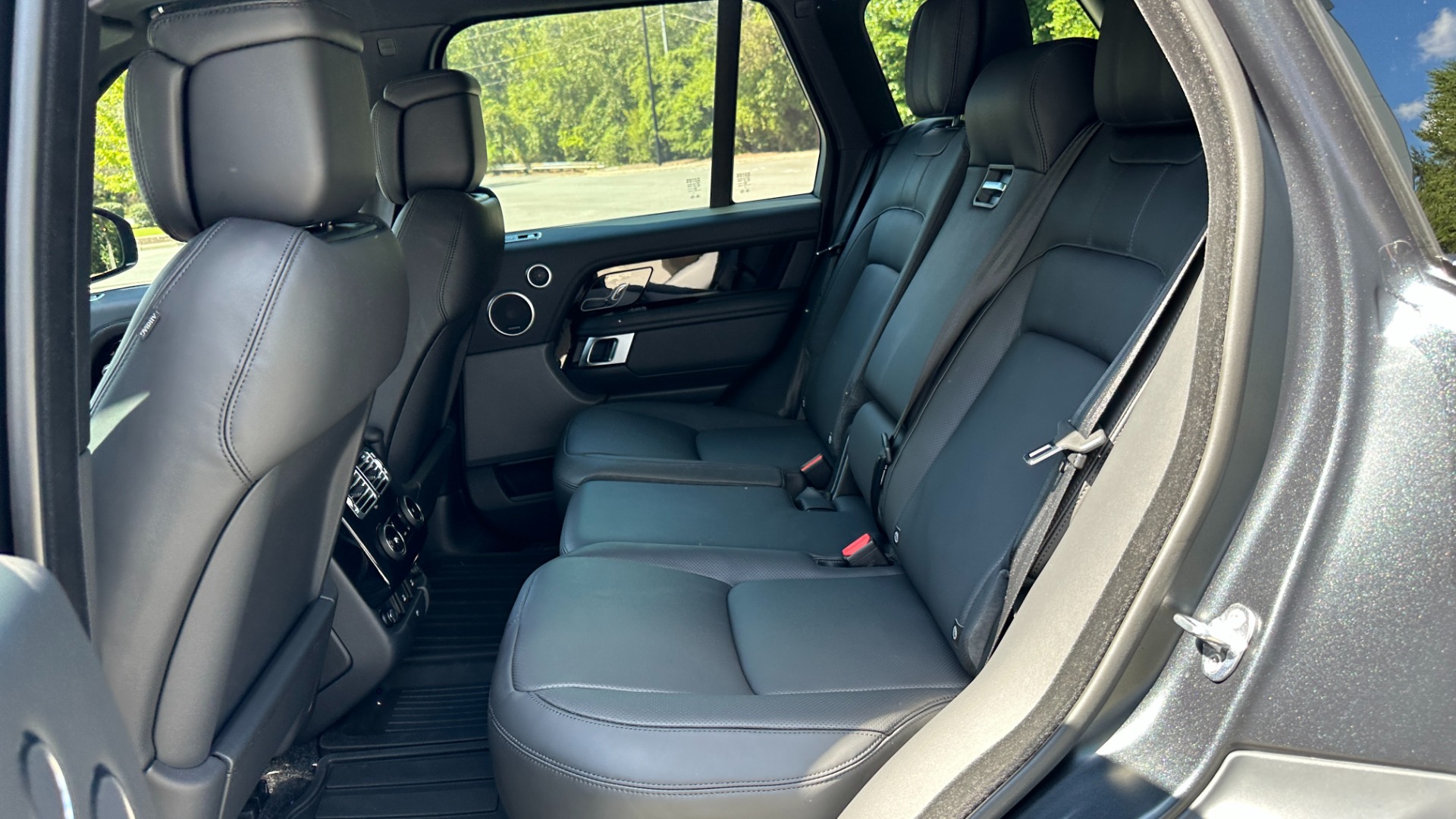Used 2020 Land Rover Range Rover P525 HSE / SVO SATIN BLACK PAINT / GLOSS BLACK TRIM / DRIVER ASSIST for sale Sold at Formula Imports in Charlotte NC 28227 19