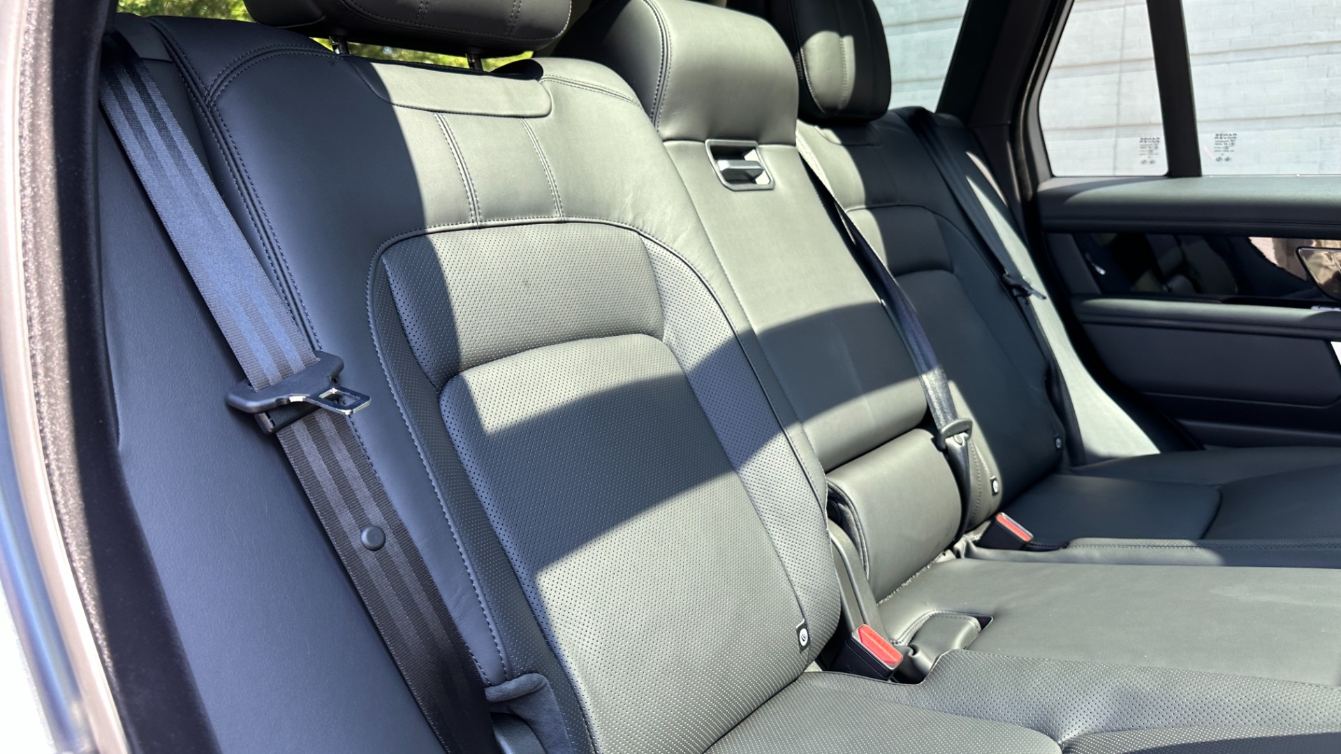 Used 2020 Land Rover Range Rover P525 HSE / SVO SATIN BLACK PAINT / GLOSS BLACK TRIM / DRIVER ASSIST for sale Sold at Formula Imports in Charlotte NC 28227 26