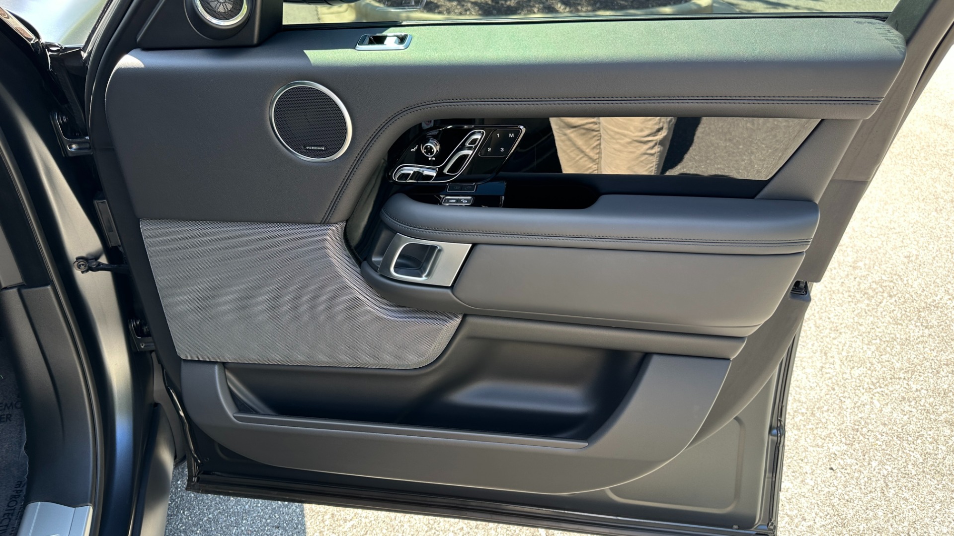 Used 2020 Land Rover Range Rover P525 HSE / SVO SATIN BLACK PAINT / GLOSS BLACK TRIM / DRIVER ASSIST for sale Sold at Formula Imports in Charlotte NC 28227 29