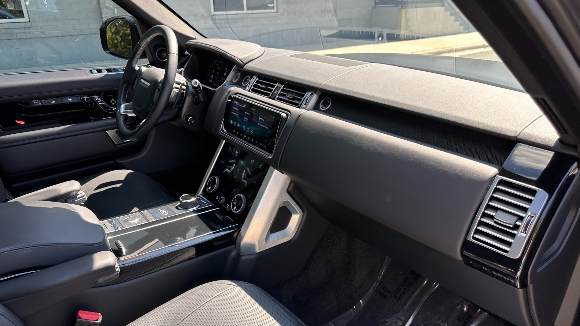 Used 2020 Land Rover Range Rover P525 HSE / SVO SATIN BLACK PAINT / GLOSS BLACK TRIM / DRIVER ASSIST for sale Sold at Formula Imports in Charlotte NC 28227 30