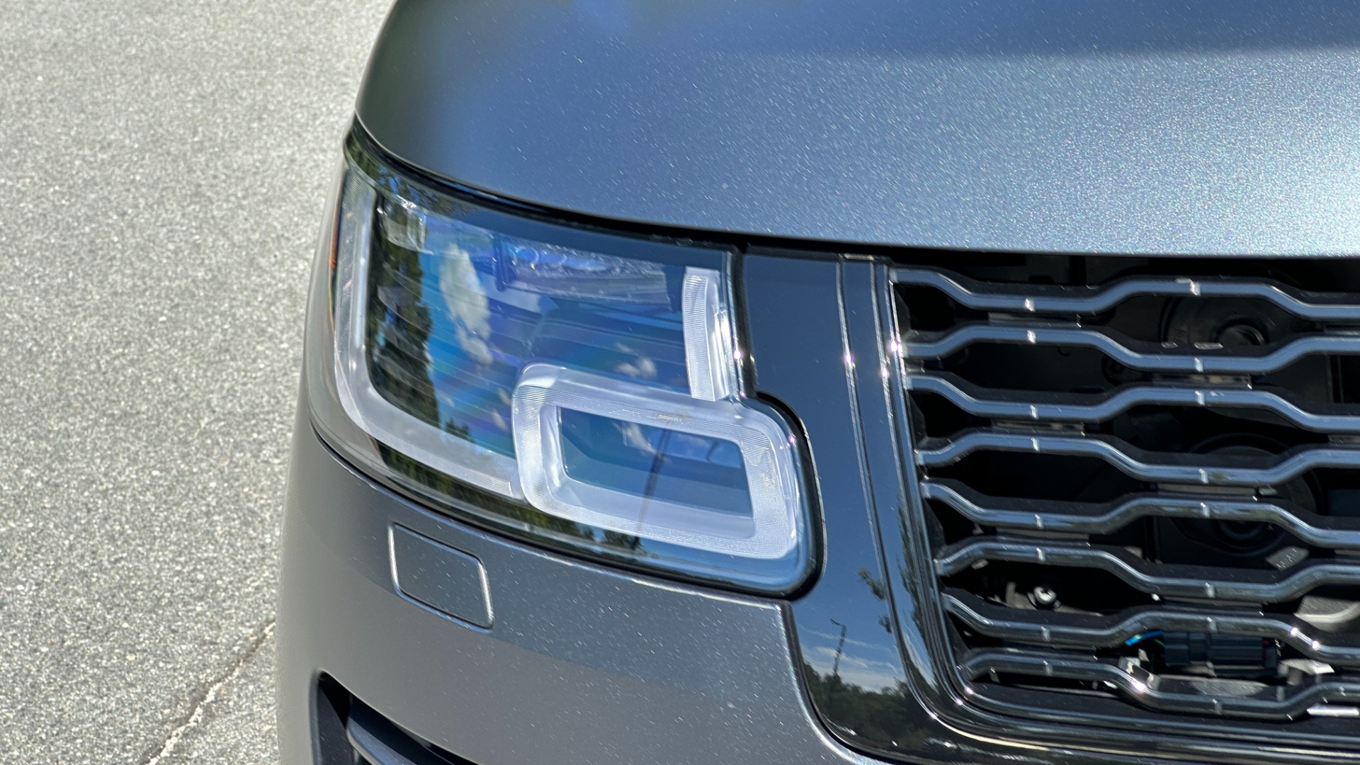 Used 2020 Land Rover Range Rover P525 HSE / SVO SATIN BLACK PAINT / GLOSS BLACK TRIM / DRIVER ASSIST for sale Sold at Formula Imports in Charlotte NC 28227 34