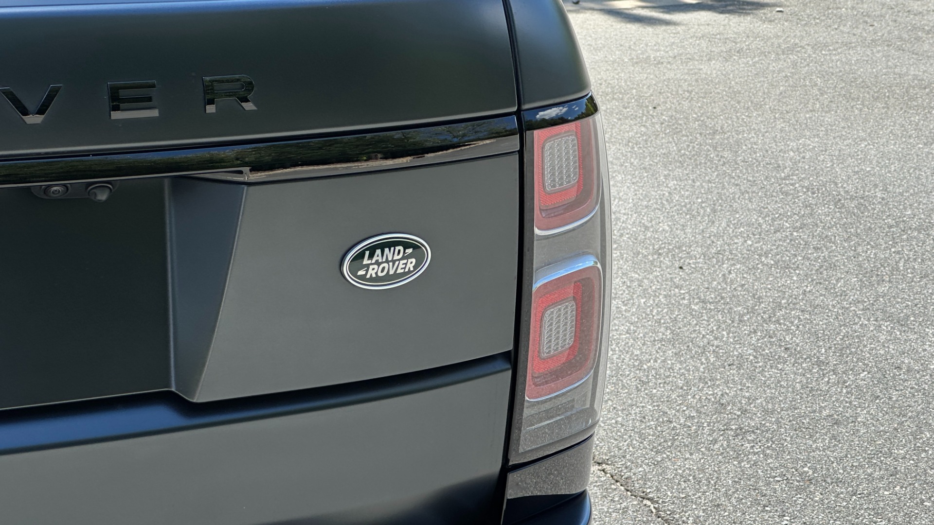 Used 2020 Land Rover Range Rover P525 HSE / SVO SATIN BLACK PAINT / GLOSS BLACK TRIM / DRIVER ASSIST for sale Sold at Formula Imports in Charlotte NC 28227 37
