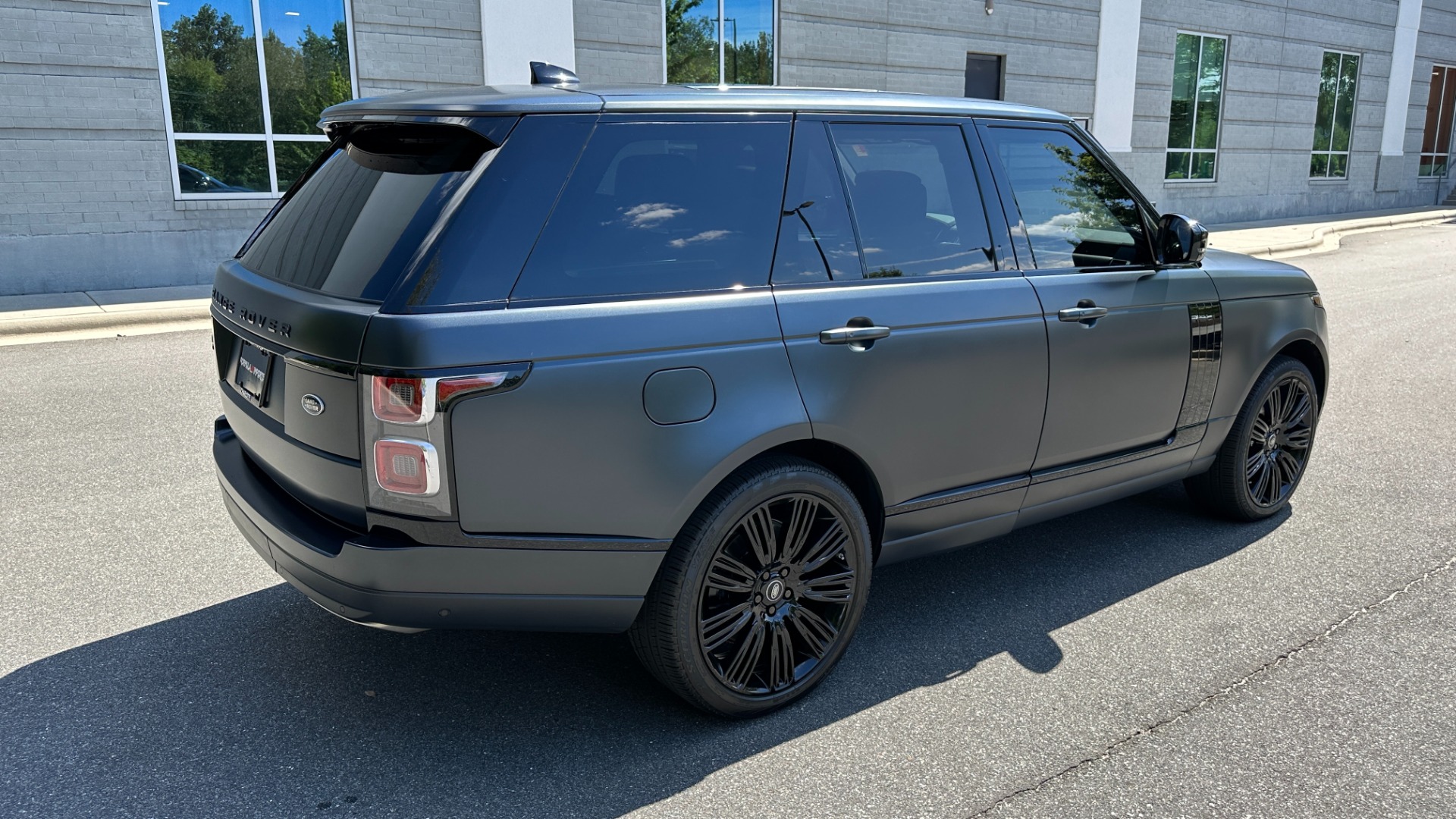 Used 2020 Land Rover Range Rover P525 HSE / SVO SATIN BLACK PAINT / GLOSS BLACK TRIM / DRIVER ASSIST for sale Sold at Formula Imports in Charlotte NC 28227 8