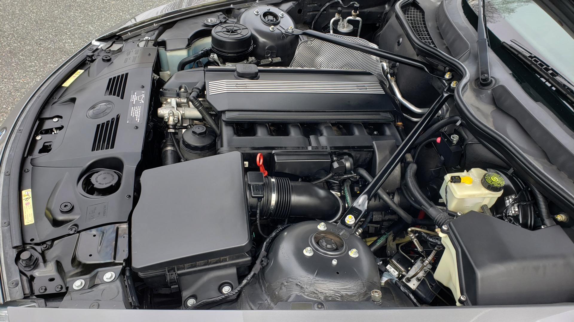 Used 2003 BMW Z4 3.0i ROADSTER / 6-SPD MAN / PREMIUM PKG / SPORT PKG / HTD STS for sale Sold at Formula Imports in Charlotte NC 28227 13