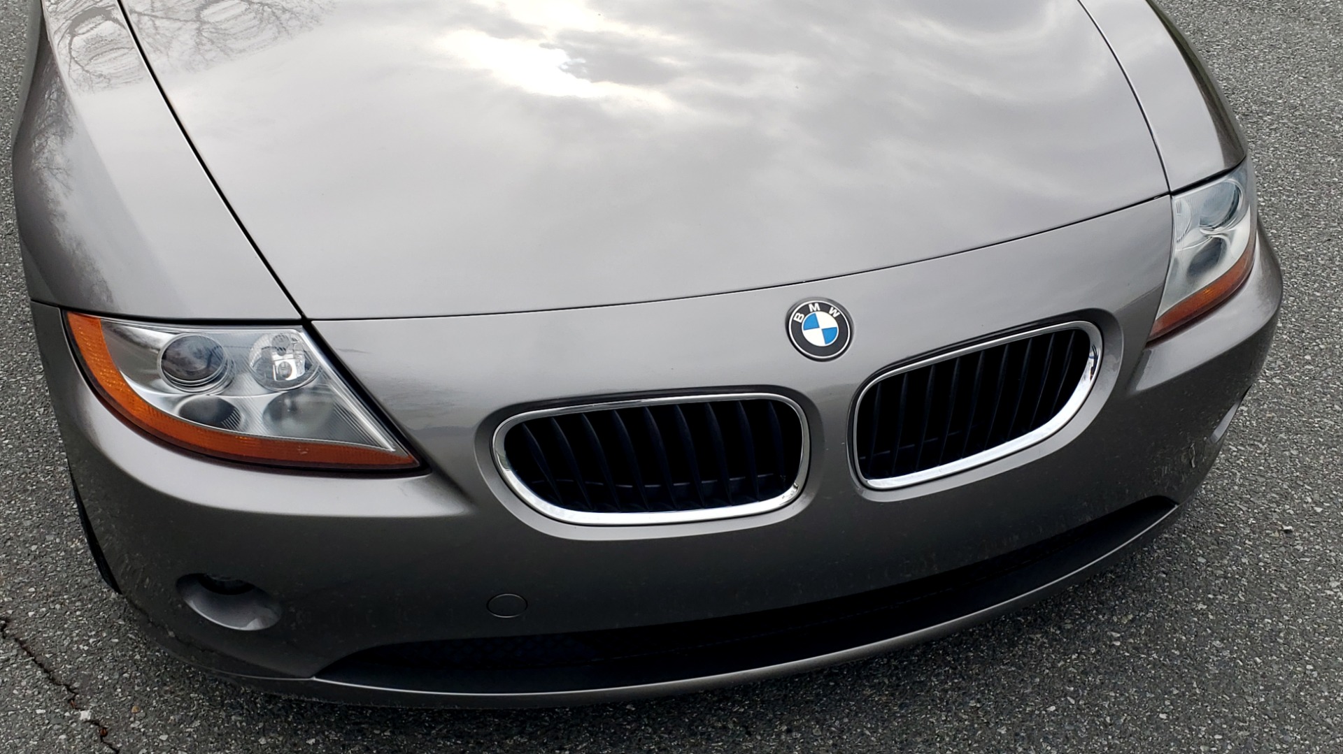 Used 2003 BMW Z4 3.0i ROADSTER / 6-SPD MAN / PREMIUM PKG / SPORT PKG / HTD STS for sale Sold at Formula Imports in Charlotte NC 28227 23