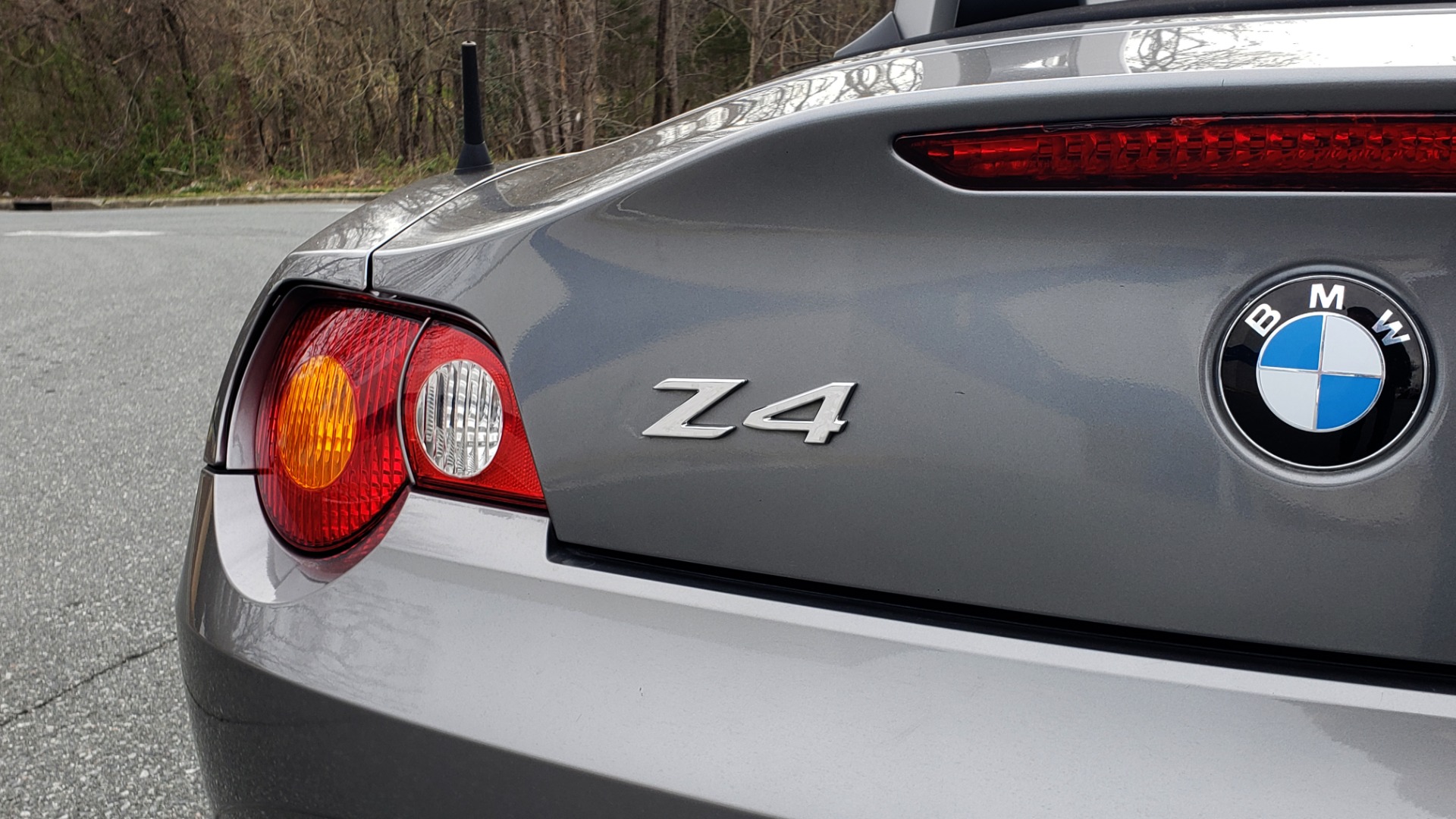 Used 2003 BMW Z4 3.0i ROADSTER / 6-SPD MAN / PREMIUM PKG / SPORT PKG / HTD STS for sale Sold at Formula Imports in Charlotte NC 28227 28
