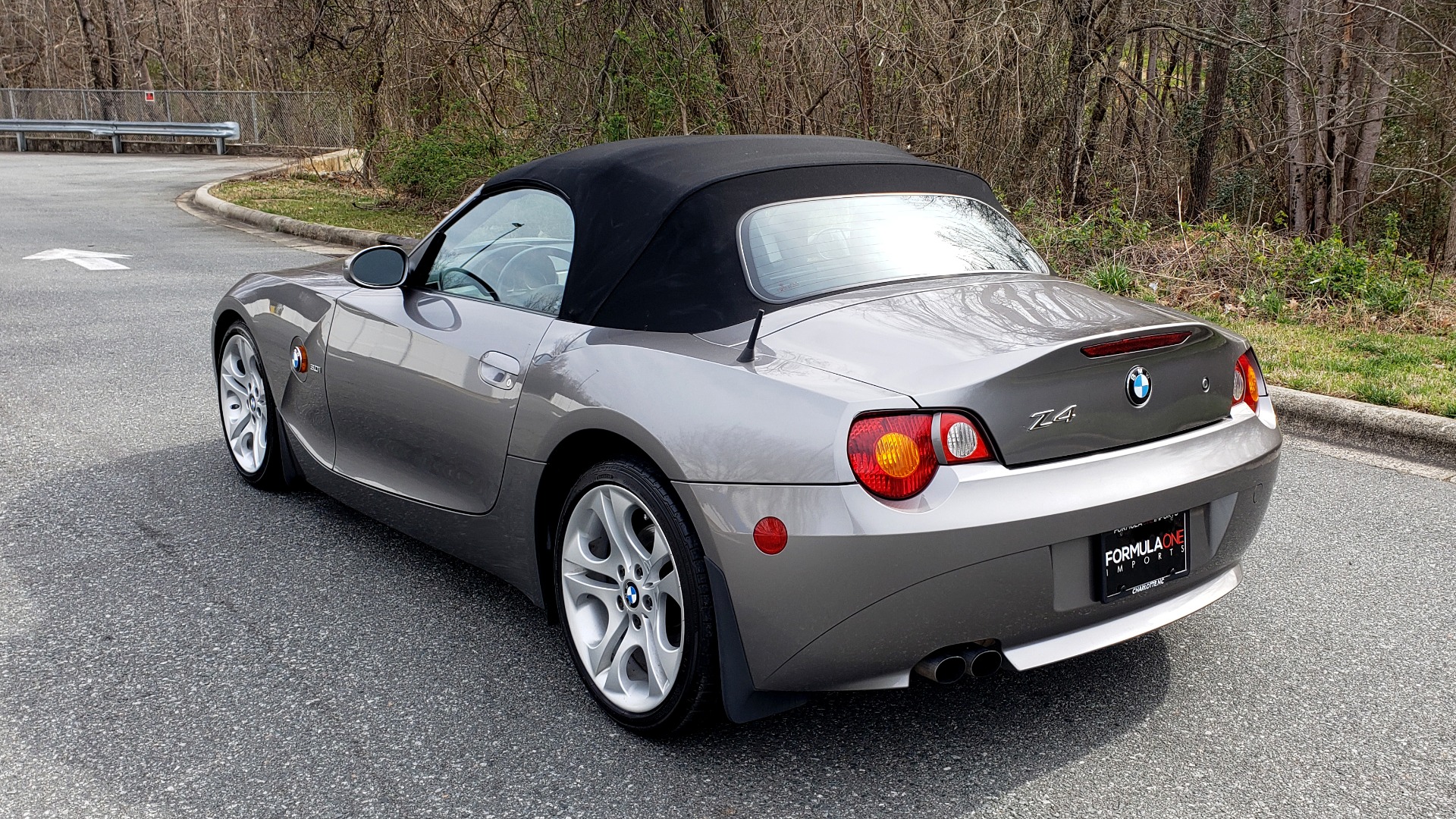 Used 2003 BMW Z4 3.0i ROADSTER / 6-SPD MAN / PREMIUM PKG / SPORT PKG / HTD STS for sale Sold at Formula Imports in Charlotte NC 28227 3