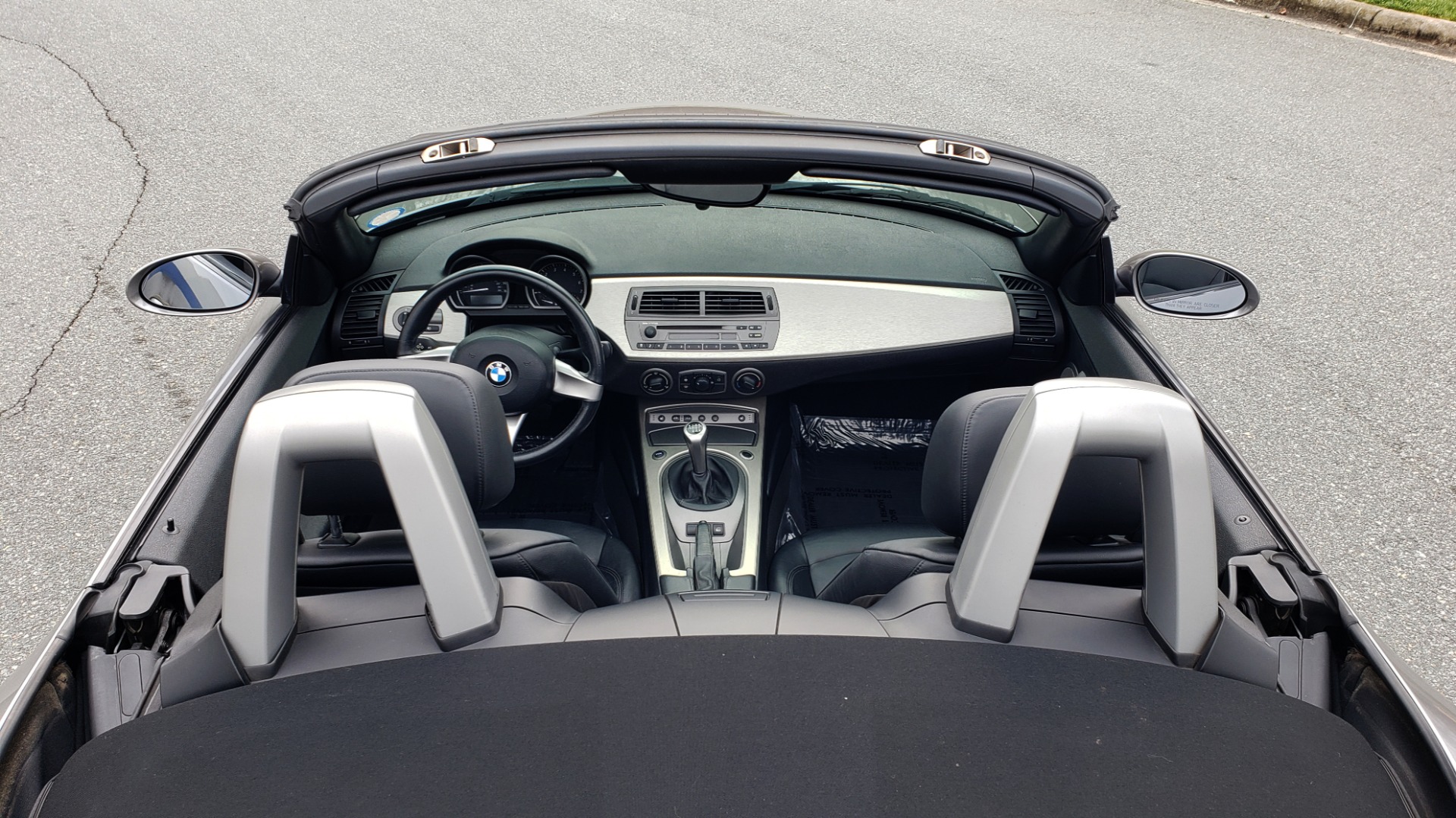 Used 2003 BMW Z4 3.0i ROADSTER / 6-SPD MAN / PREMIUM PKG / SPORT PKG / HTD STS for sale Sold at Formula Imports in Charlotte NC 28227 31