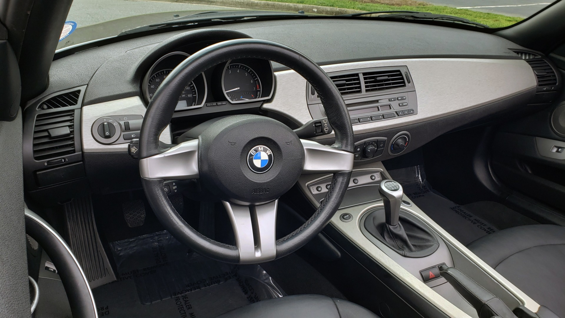Used 2003 BMW Z4 3.0i ROADSTER / 6-SPD MAN / PREMIUM PKG / SPORT PKG / HTD STS for sale Sold at Formula Imports in Charlotte NC 28227 33