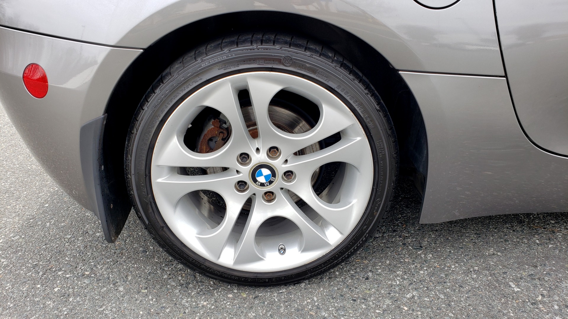 Used 2003 BMW Z4 3.0i ROADSTER / 6-SPD MAN / PREMIUM PKG / SPORT PKG / HTD STS for sale Sold at Formula Imports in Charlotte NC 28227 64