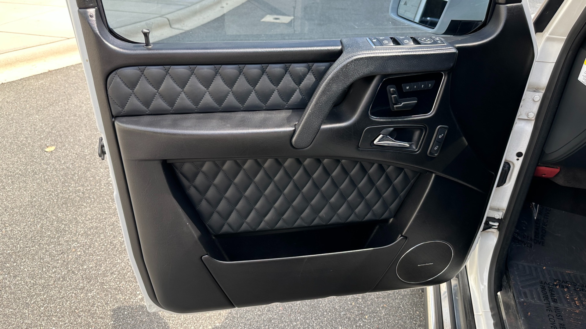Used 2014 Mercedes-Benz G-Class G 63 AMG / DESIGNO LEATHER / DIAMOND STITCH / SPORTS SEATS / PA6 PKG for sale $67,995 at Formula Imports in Charlotte NC 28227 10