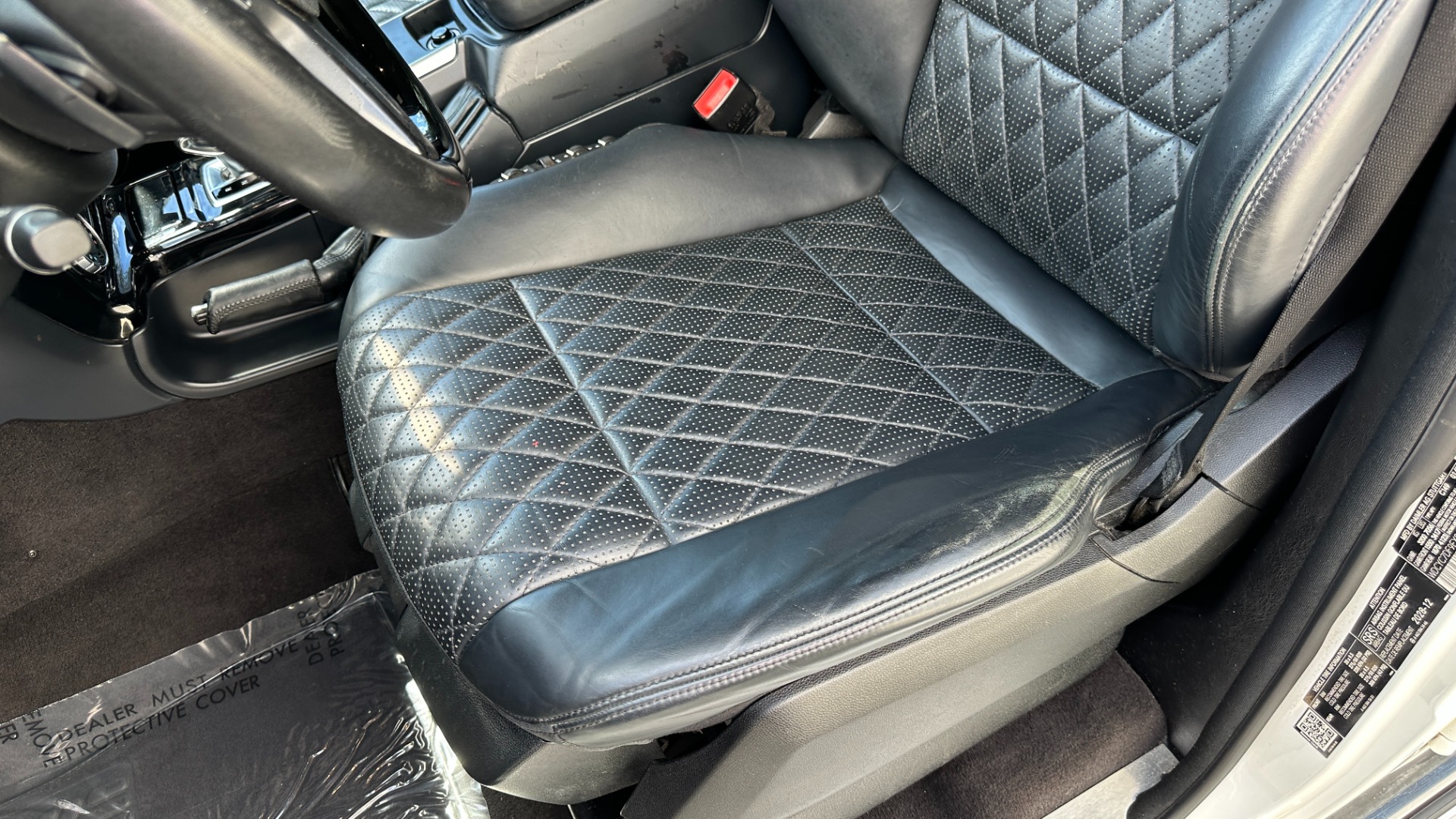 Used 2014 Mercedes-Benz G-Class G 63 AMG / DESIGNO LEATHER / DIAMOND STITCH / SPORTS SEATS / PA6 PKG for sale $67,995 at Formula Imports in Charlotte NC 28227 14