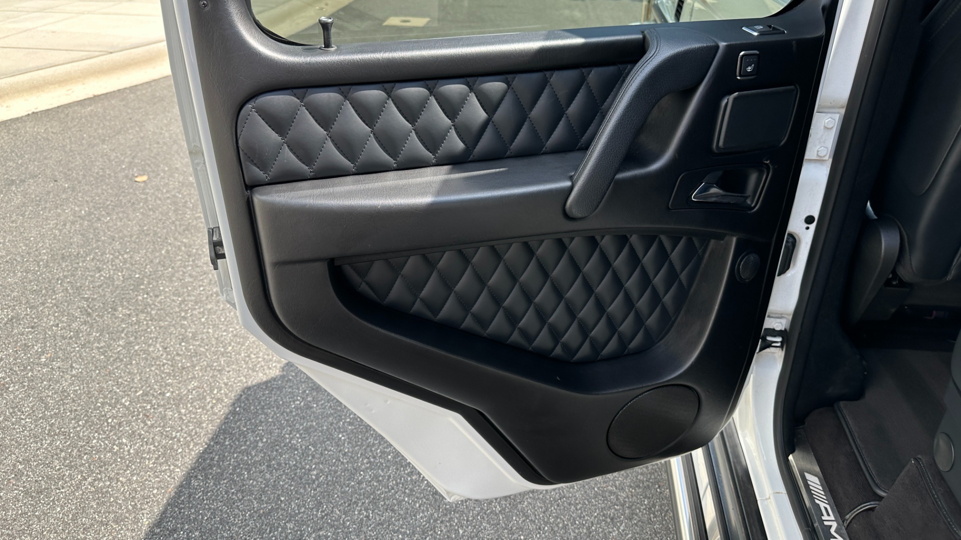 Used 2014 Mercedes-Benz G-Class G 63 AMG / DESIGNO LEATHER / DIAMOND STITCH / SPORTS SEATS / PA6 PKG for sale $67,995 at Formula Imports in Charlotte NC 28227 22
