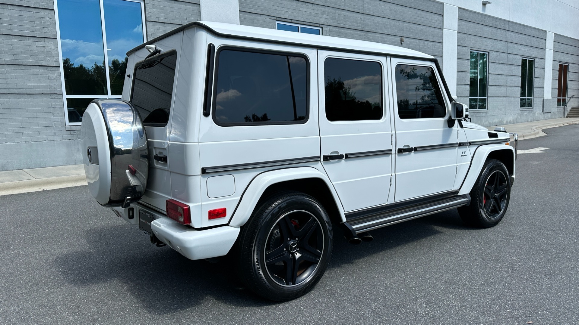 Used 2014 Mercedes-Benz G-Class G 63 AMG / DESIGNO LEATHER / DIAMOND STITCH / SPORTS SEATS / PA6 PKG for sale $67,995 at Formula Imports in Charlotte NC 28227 4